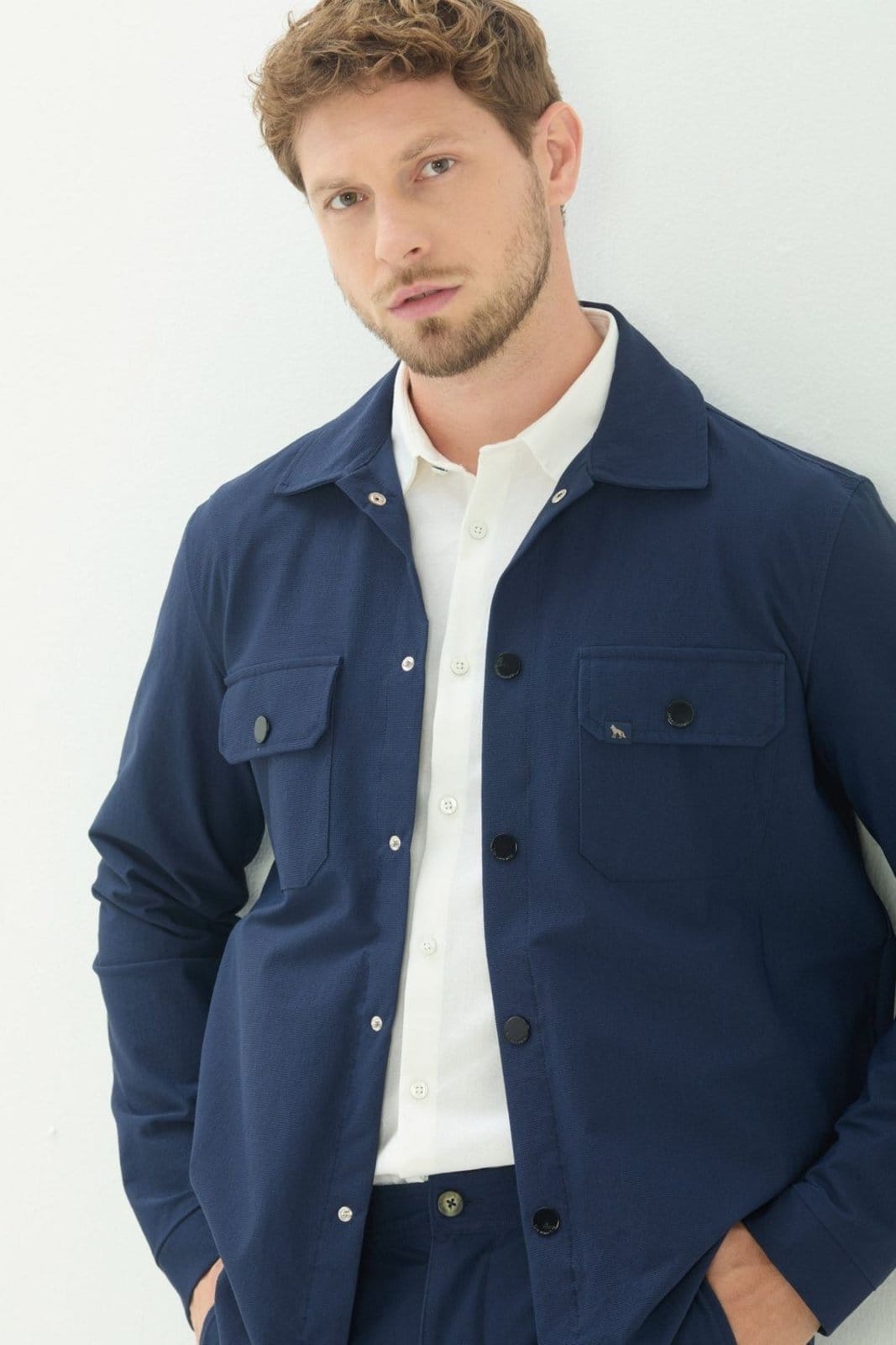 Jaqueta Tech com Bolsos no Peito Masculino Acostamento