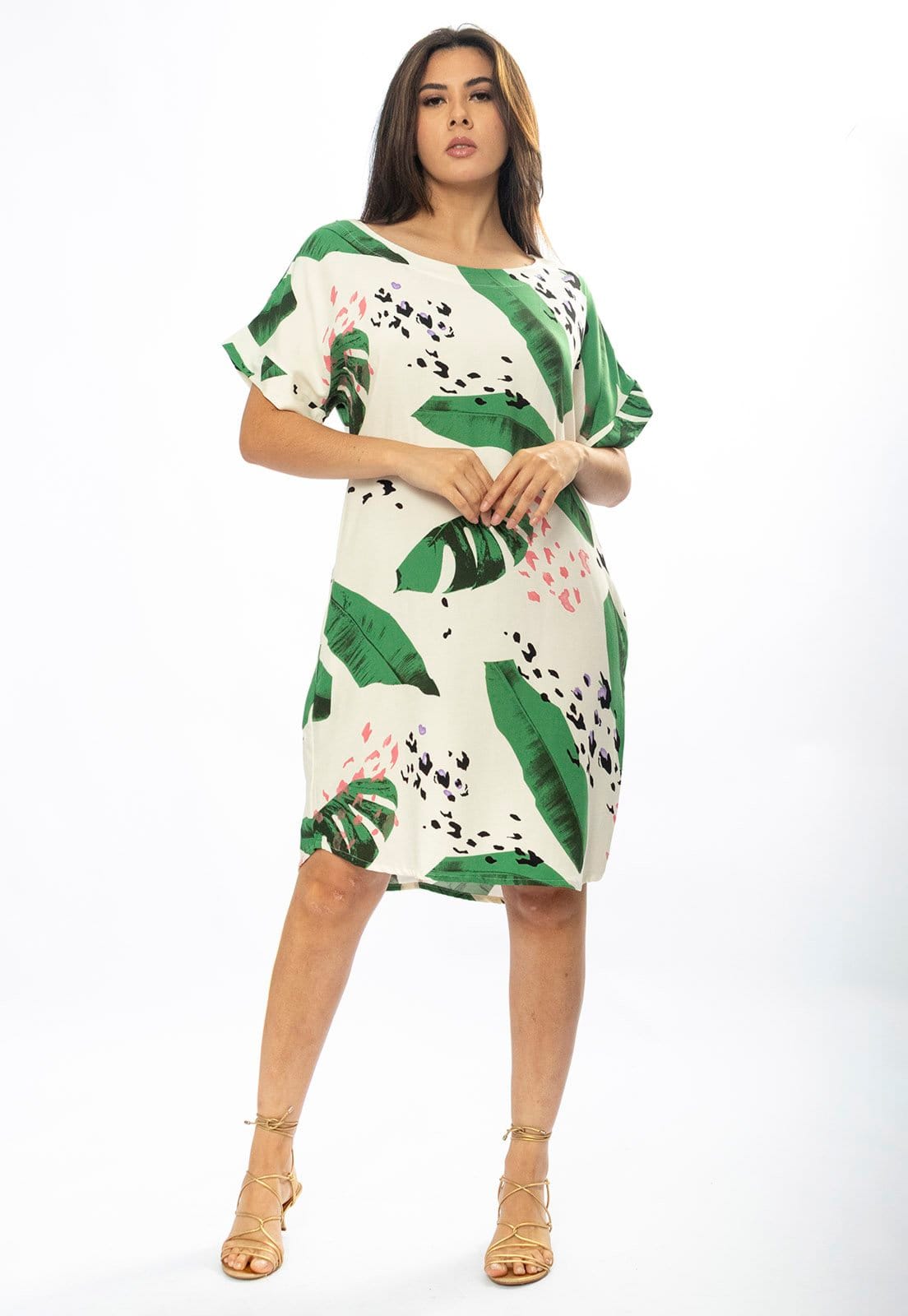 Vestido Curto Cabanafree Viscose com Bolso Estampa Folhagem Poética