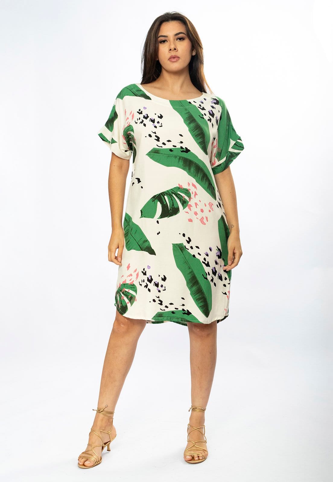 Vista 2 Vestido Curto Cabanafree Viscose com Bolso Estampa Folhagem Poética Cabanafree estampado/preto/verde