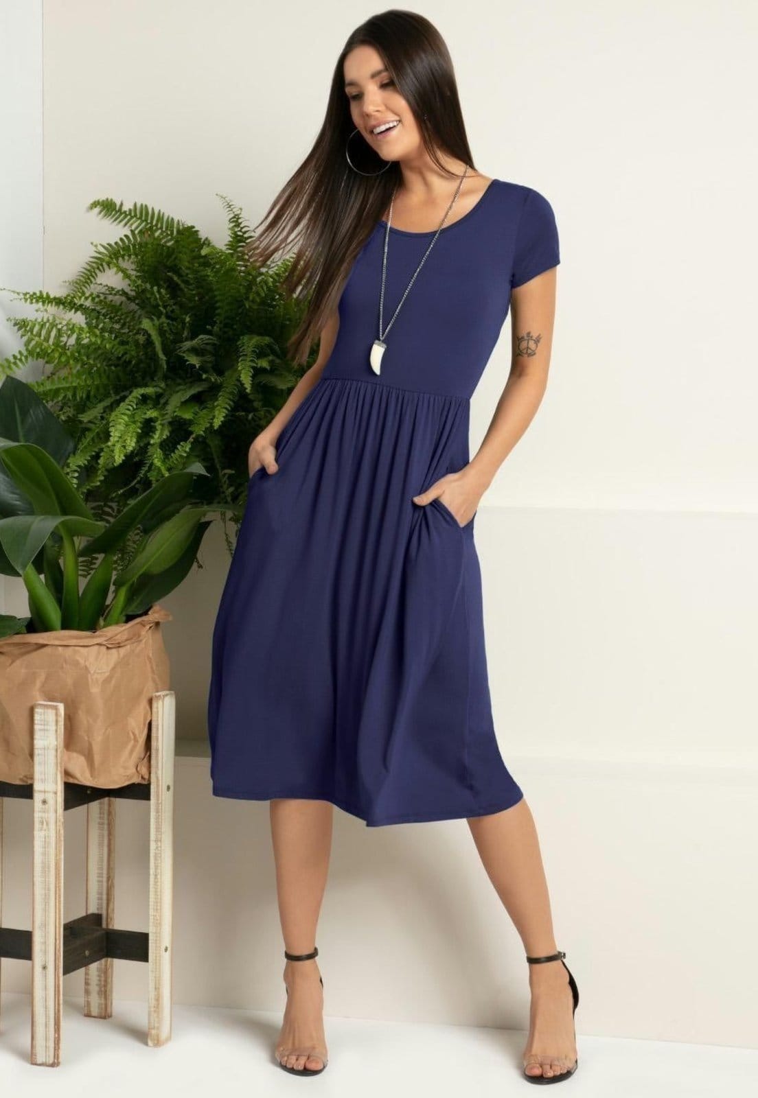 Vestido Midi Com Bolsos