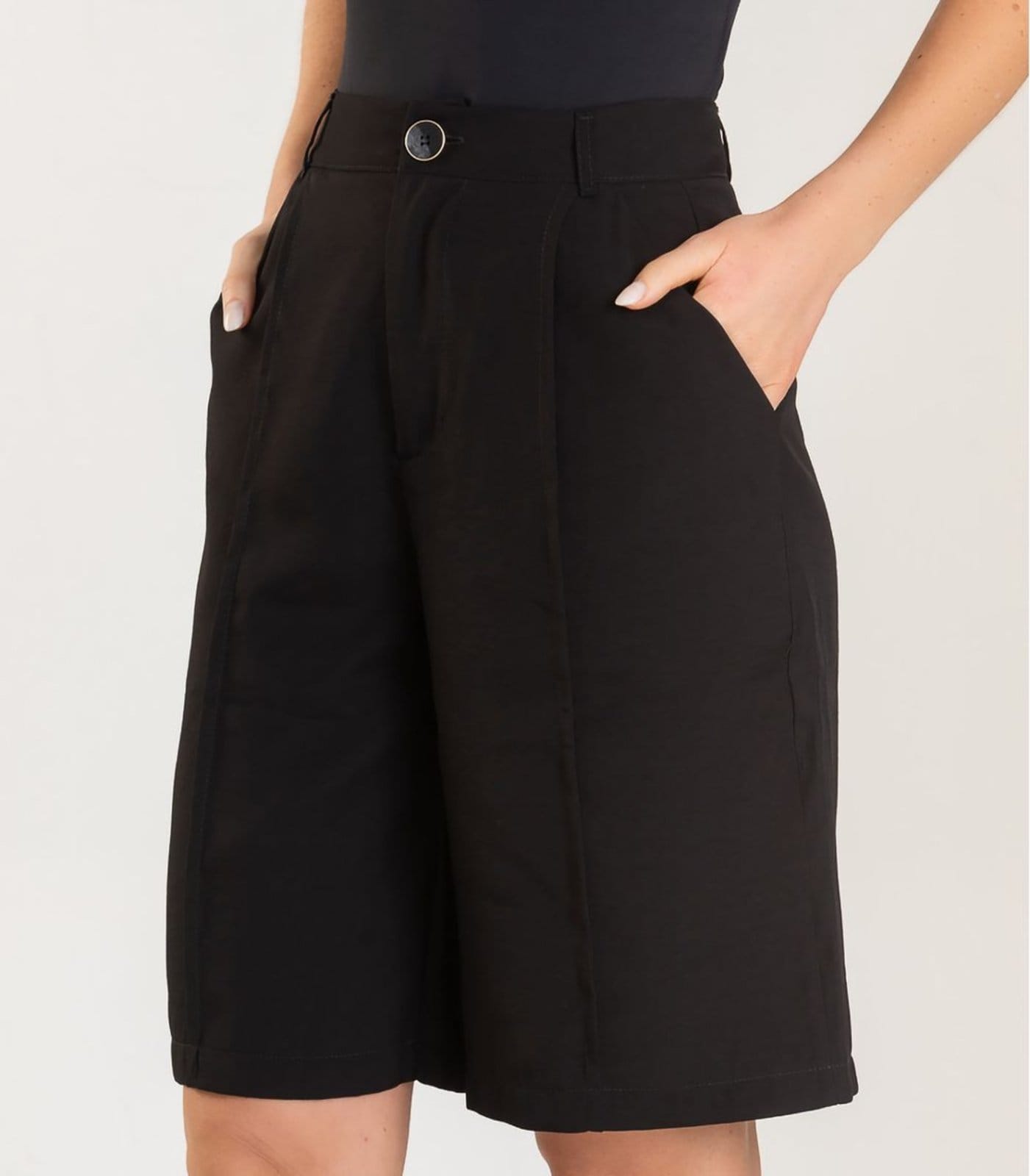 Vista 2 Bermuda Jorts Feminina Reta Em Sarja Dianna Dianna preto