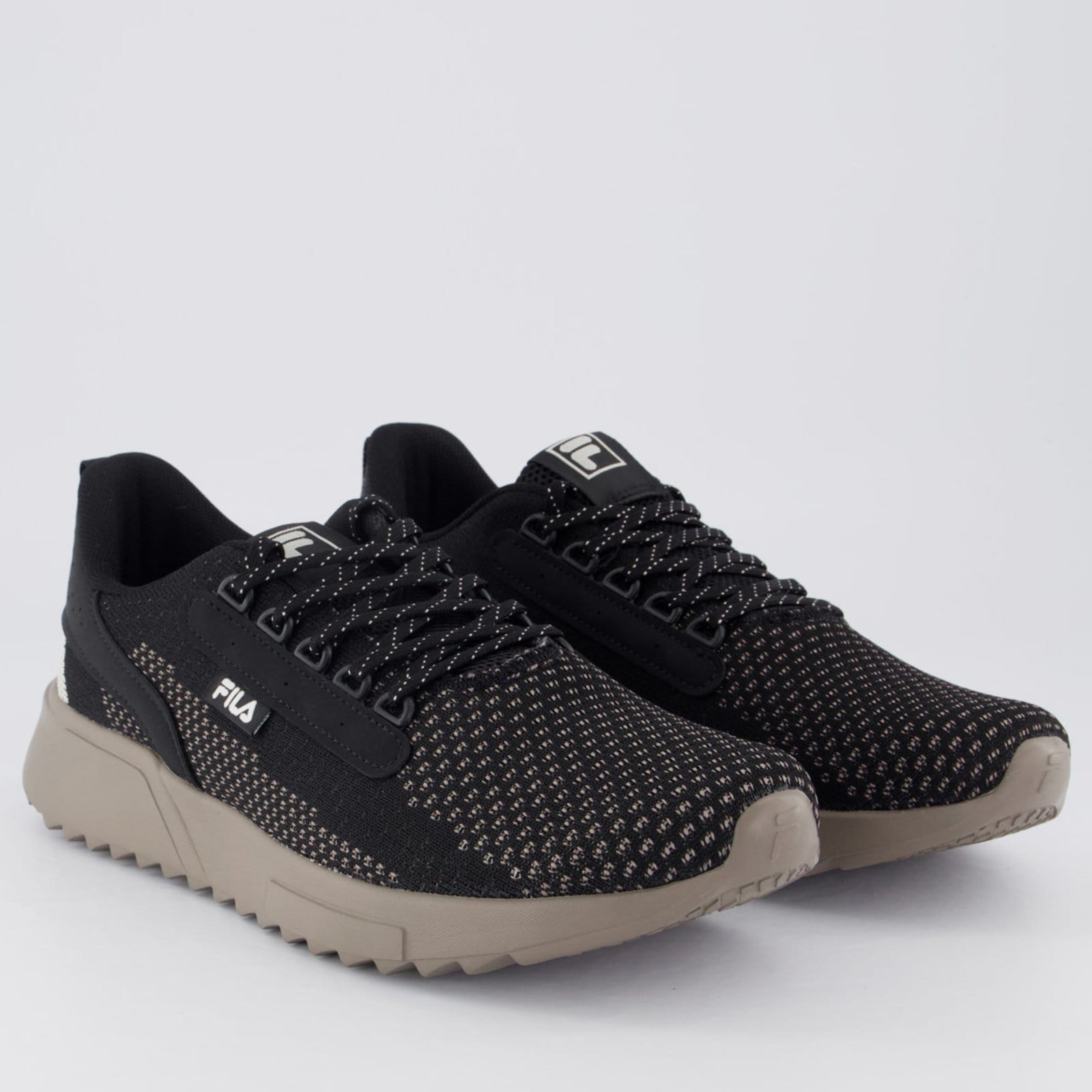 Vista 2 Tênis Fila Freestyle II e Bege Fila preto