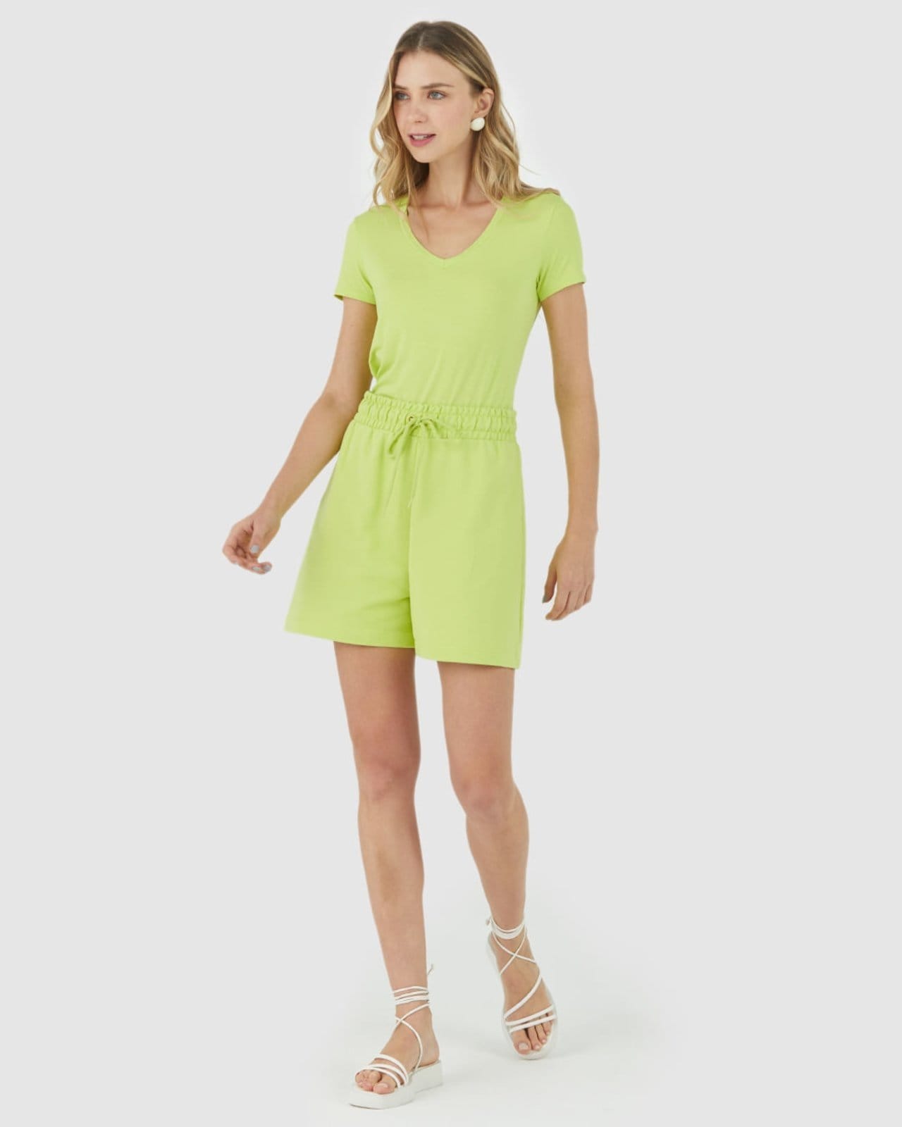 Vista 2 Shorts Básico Feminino Com Cadarço Em Moletom Sem Flanela Malwee verde