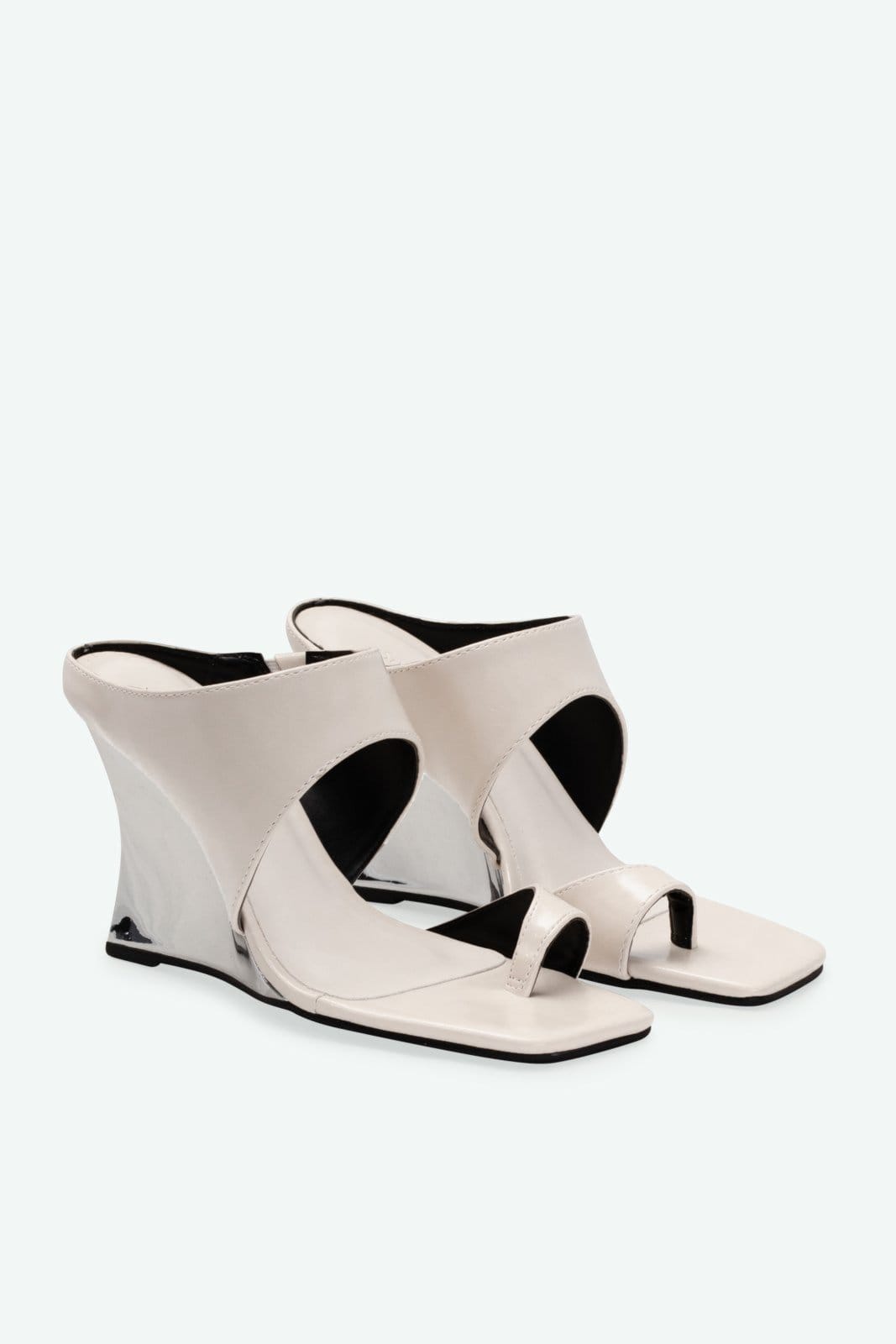 Vista 2 Tamanco Audrey Off White Suzana Santos off-white white