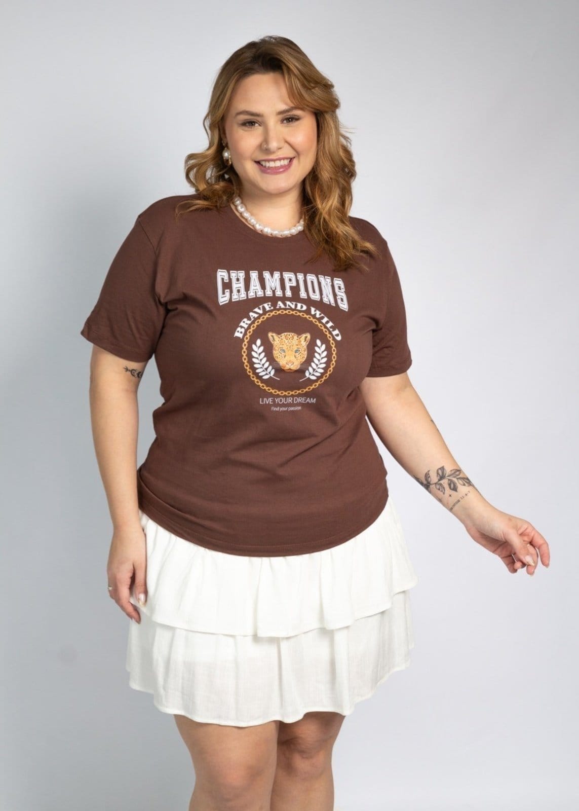 Vista 2 Blusa Feminina Cianitas Estampa Champions Cianitas marrom