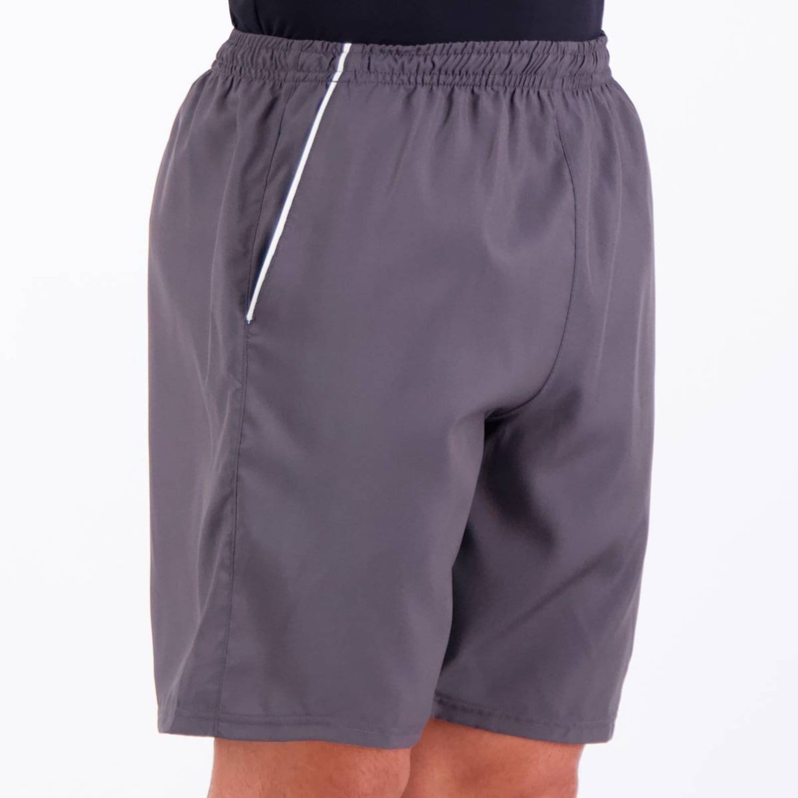 Vista 2 Bermuda Fila Train II 7,5 e Branca Fila cinza