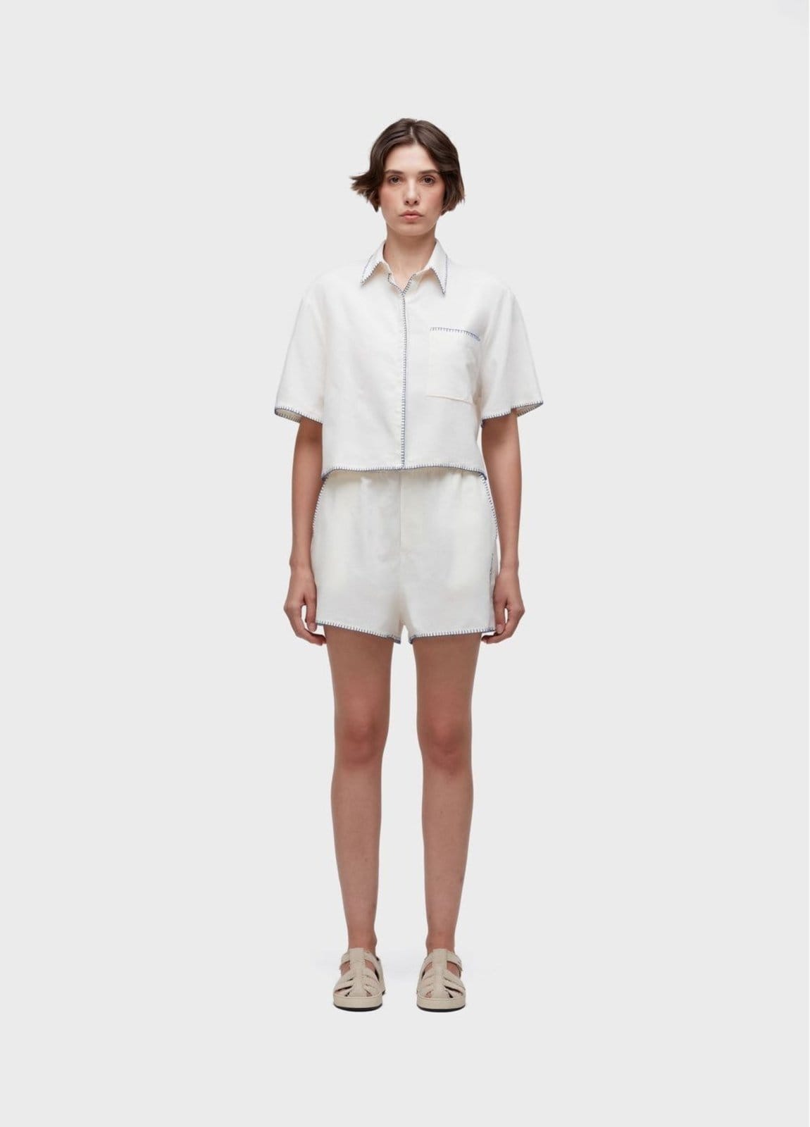 Vista 2 Short bordado knot Osklen off-white
