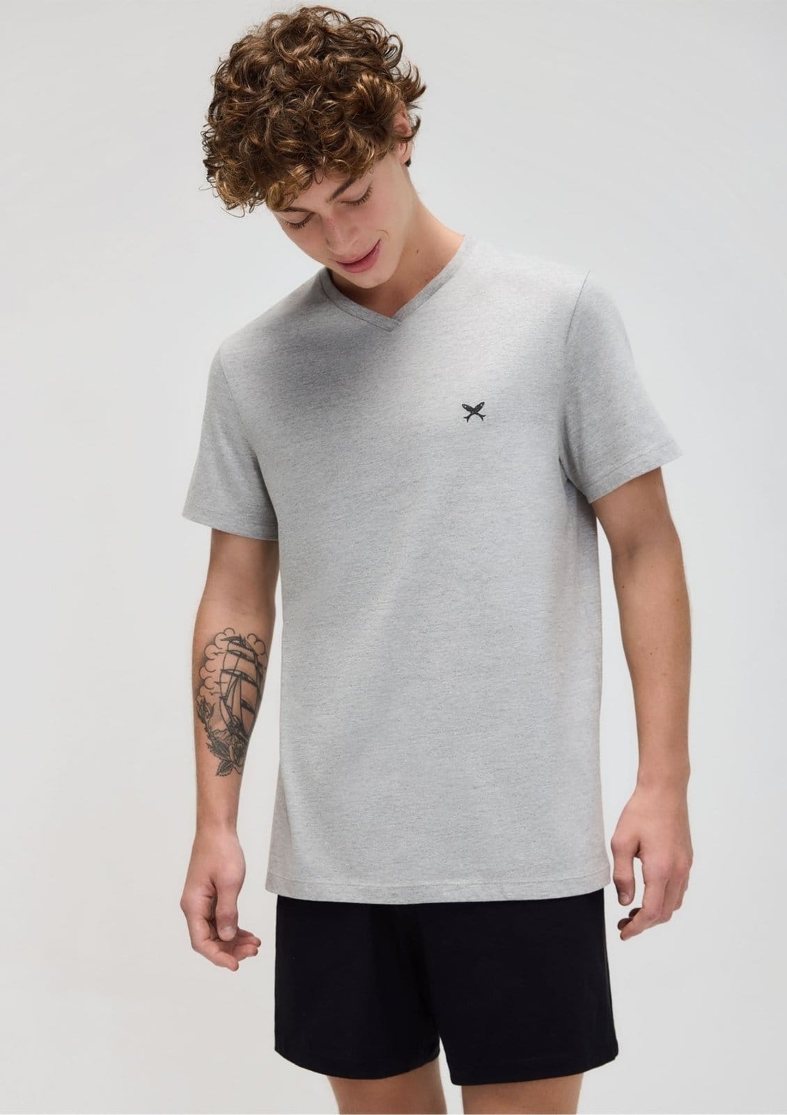 Vista 2 Pijama Masculino Curto Em Malha Hering cinza