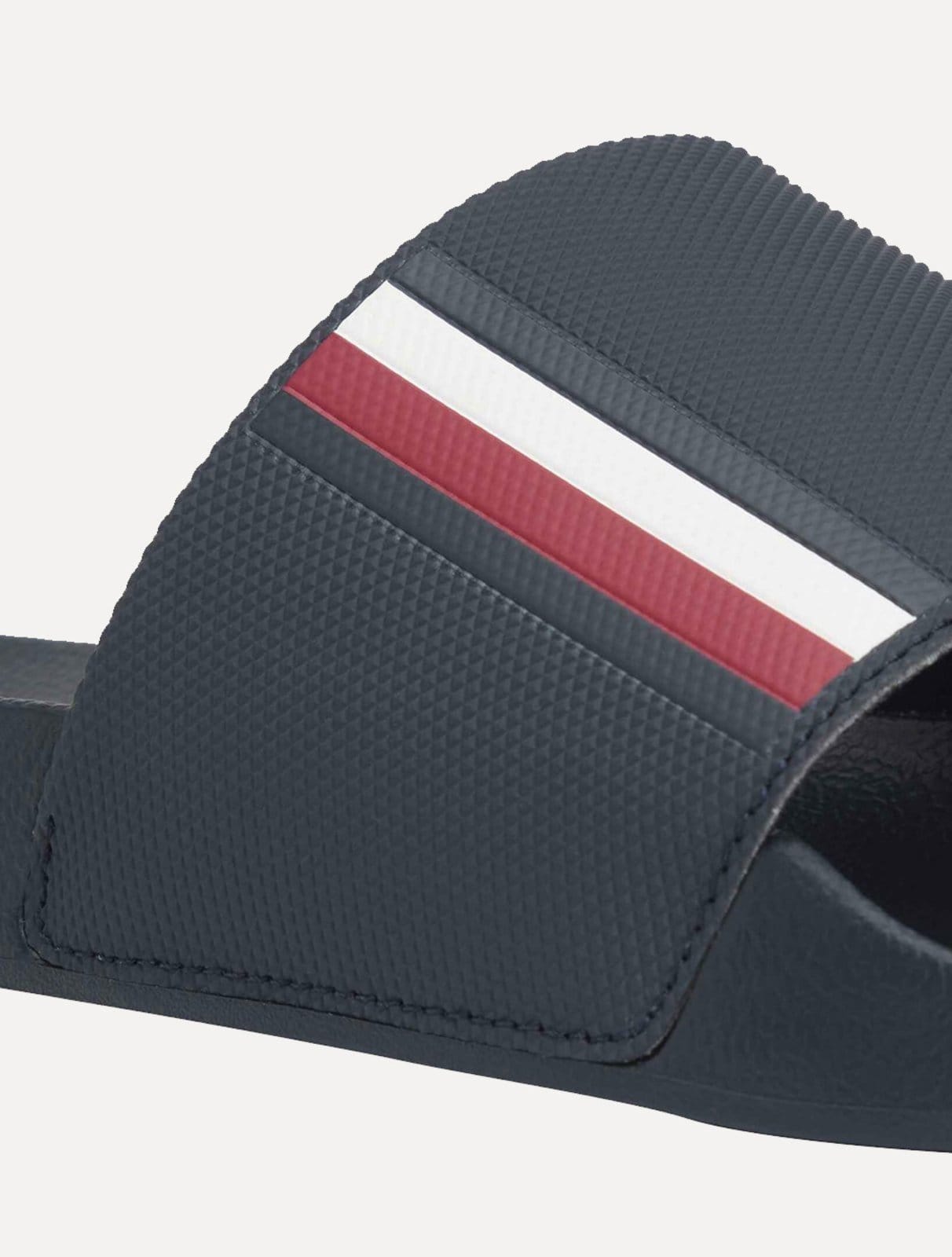 Vista 2 Chinelo Tommy Hilfiger Corp. Textured Pool Slide Tommy Hilfiger azul marinho