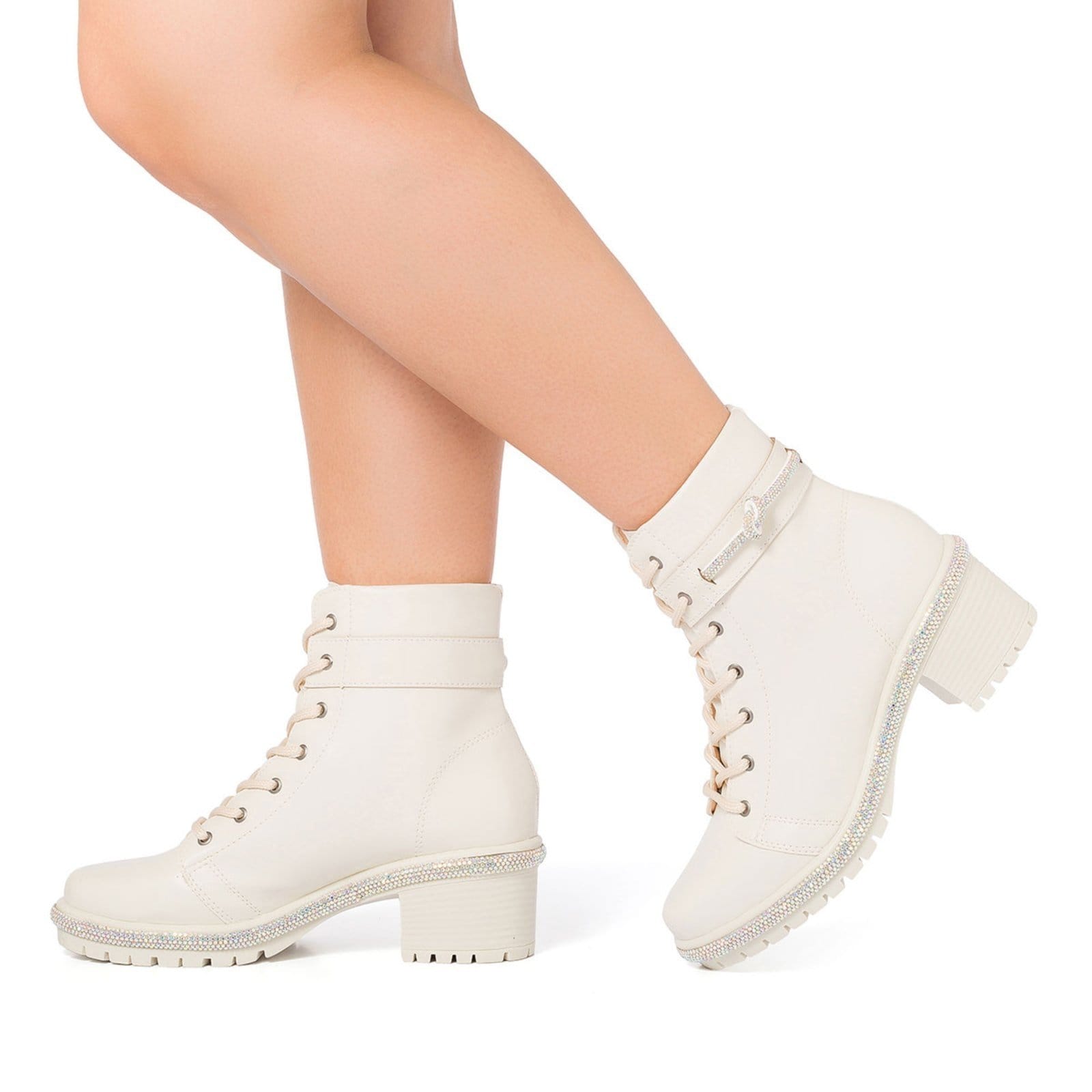 Vista 2 Bota Stessy Shoes Coturno Feminino Cano Curto Strass Tratorada Saltinho Off White Stessy Shoes prata velho white