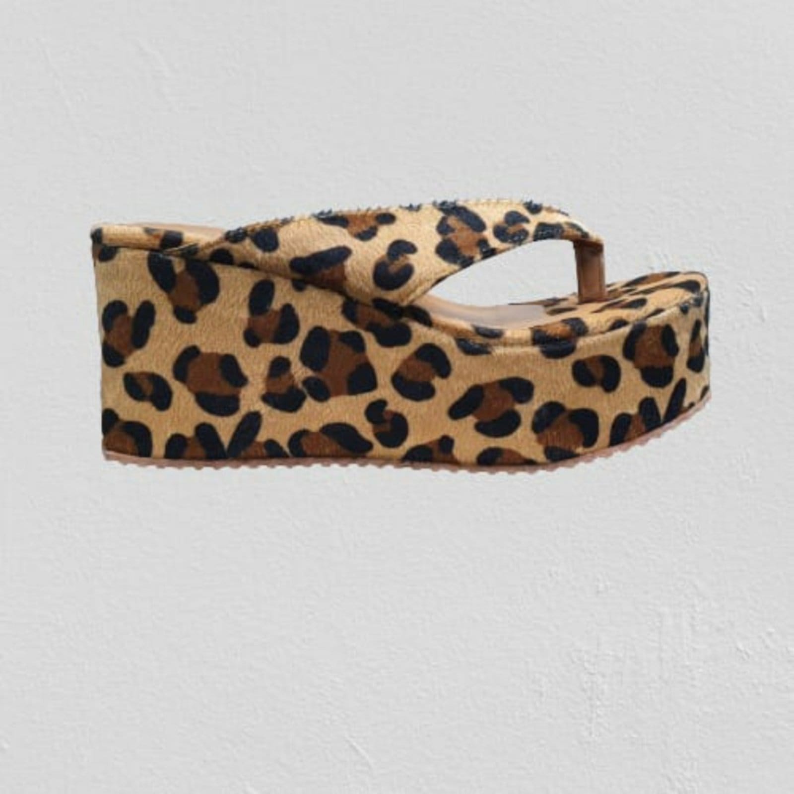 Vista 2 Tamanco Delazari Salto Plataforma Pêlo Delazari onça