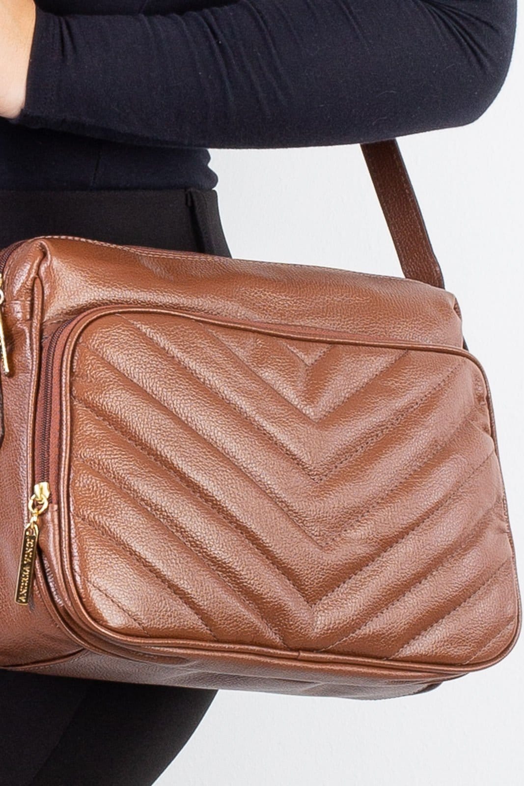 Vista 2 Bolsa de couro liso tiracolo Anita - Whisky Andrea Vinci vermelho