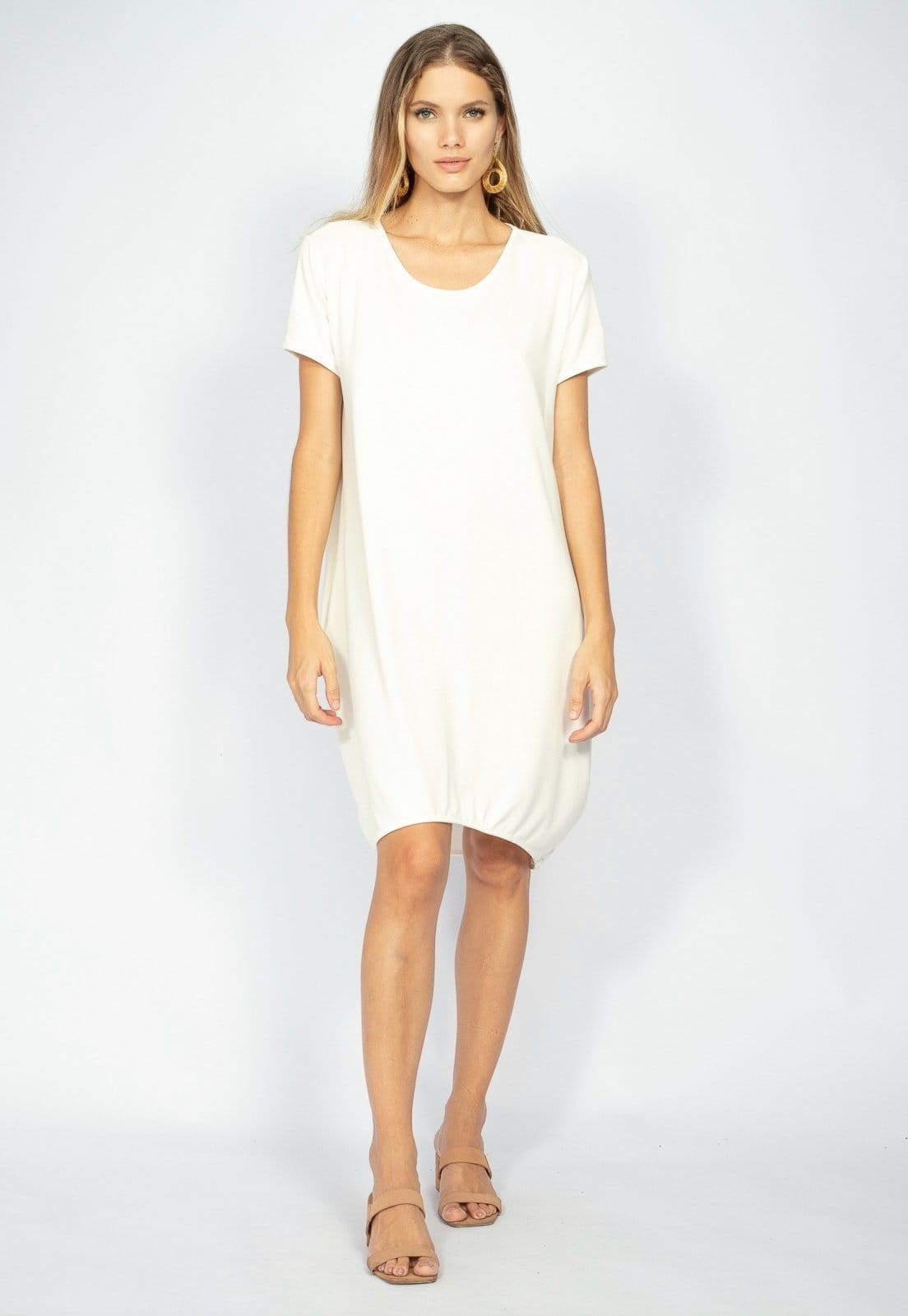 Vista 2 Vestido Curto Malha Amazonia Vital Amplo Always Off White e Amazonia Vital off-white white