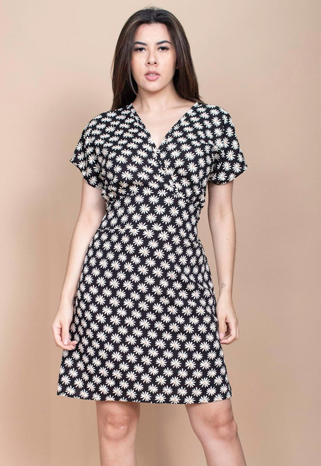 Vista 2 Vestido Cabanafree Curto Viscose Elastex nas Costas Estampa Encanto das Margaridas Cabanafree amarelo/estampado/off-white