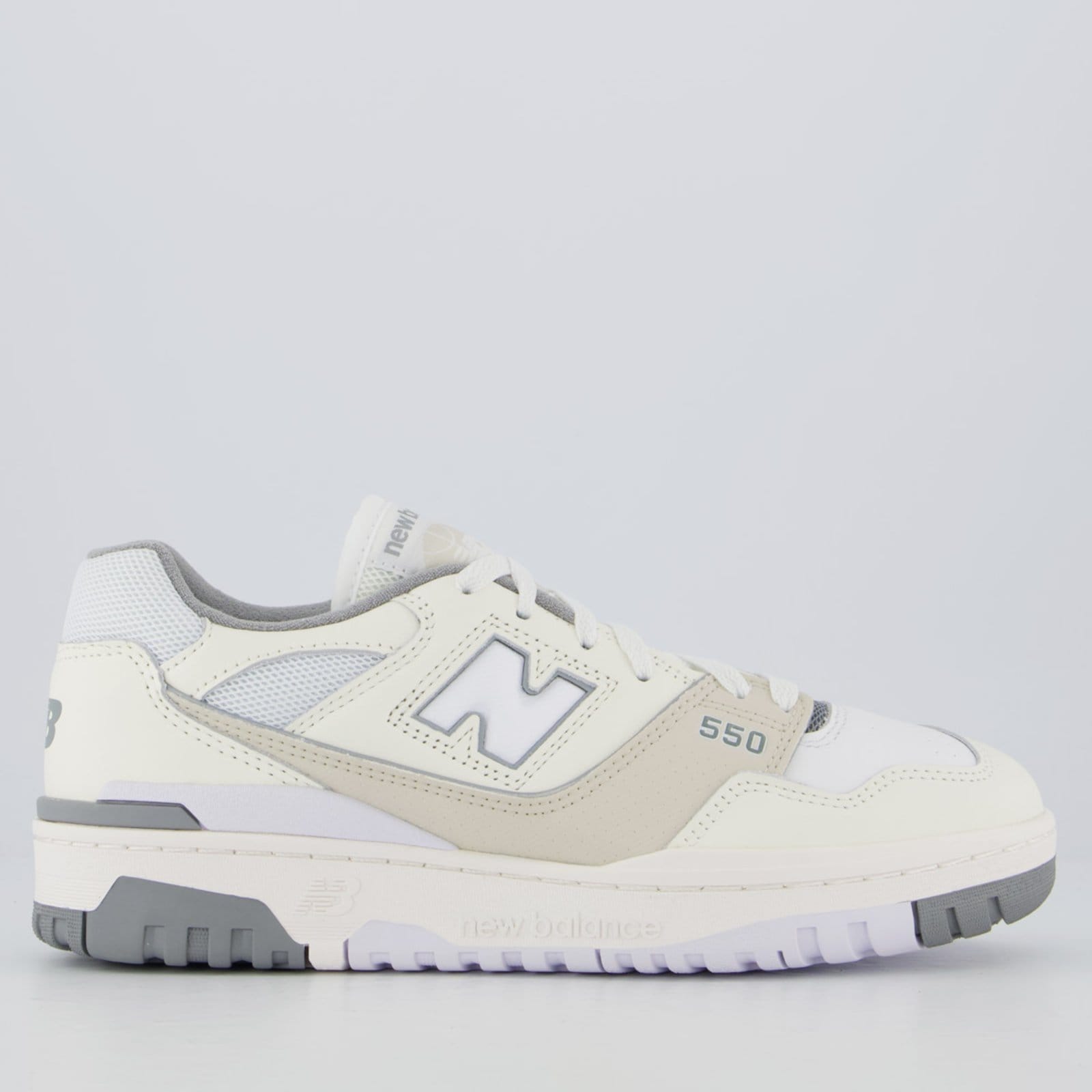 Tênis New Balance 550 e Bege