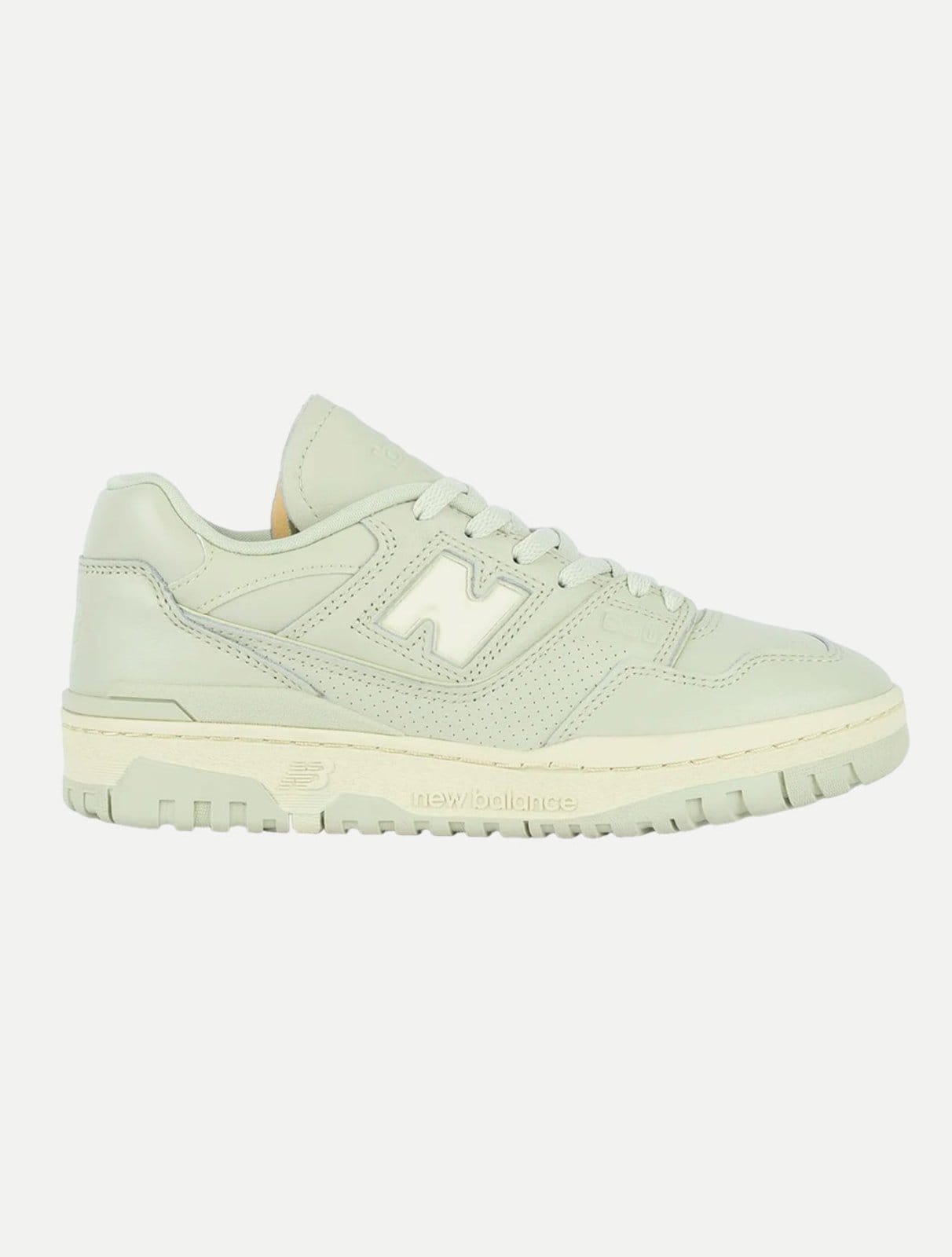 Tênis New Balance 550 Claro