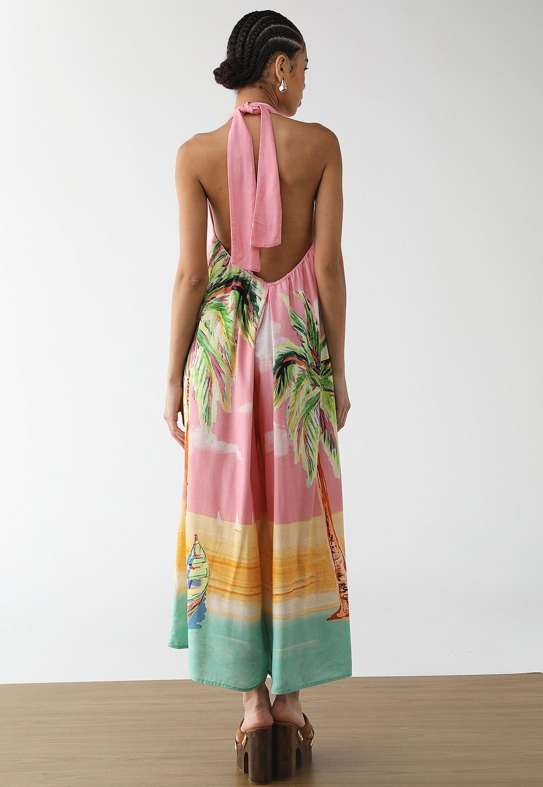 Vista 2 Macacão Feminino FARM Estampa Tropical Frente Única FARM rosa