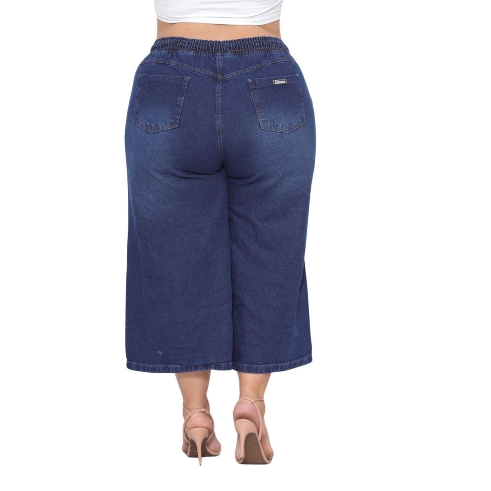 Vista 2 Calça Feminina Plus Size Pantacourt Jeans Claro Jeans Loka azul