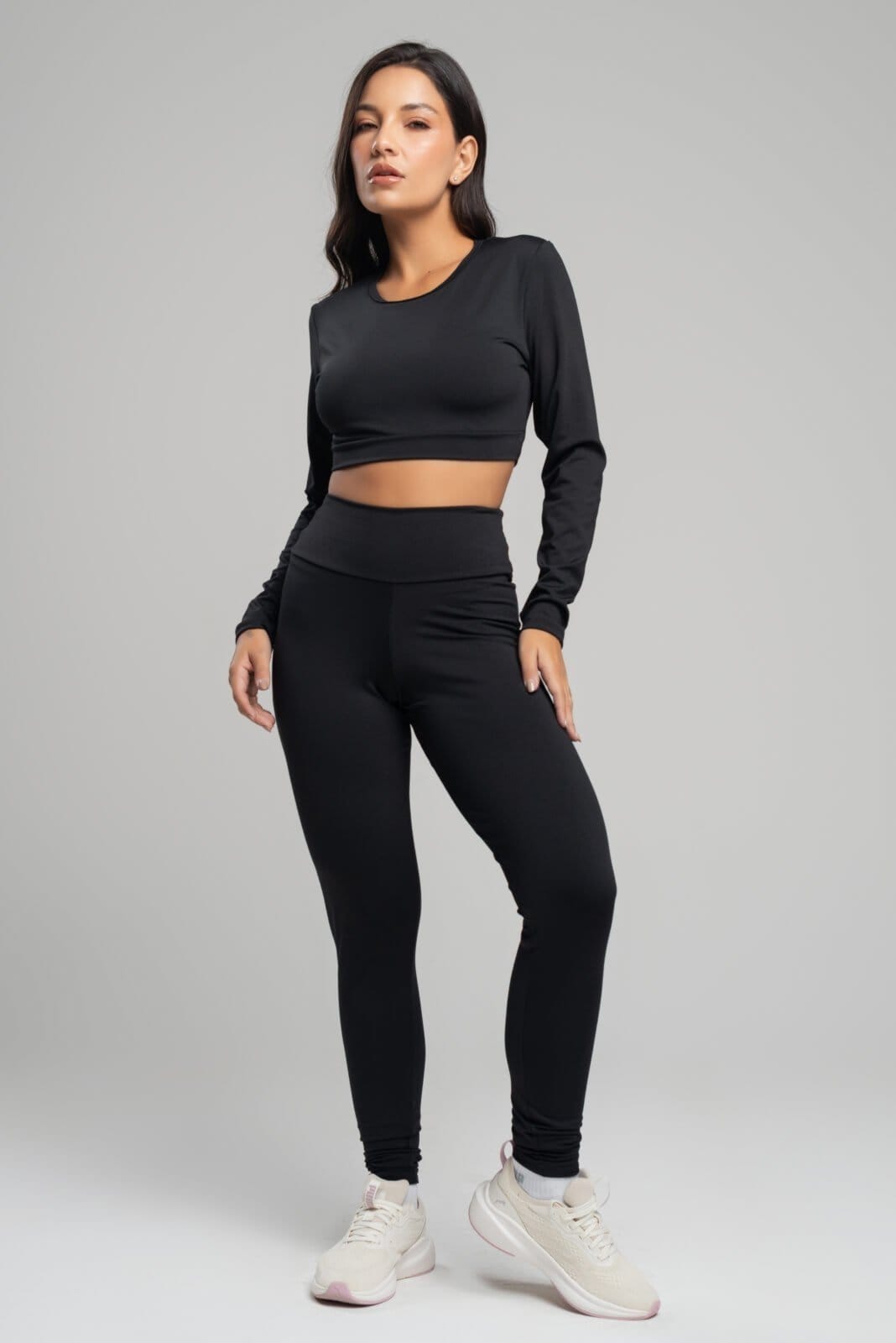 Conjunto Fitness Vicbela Calça Legging + Cropped Top Manda Longa Suplex Moda Fitness Academia