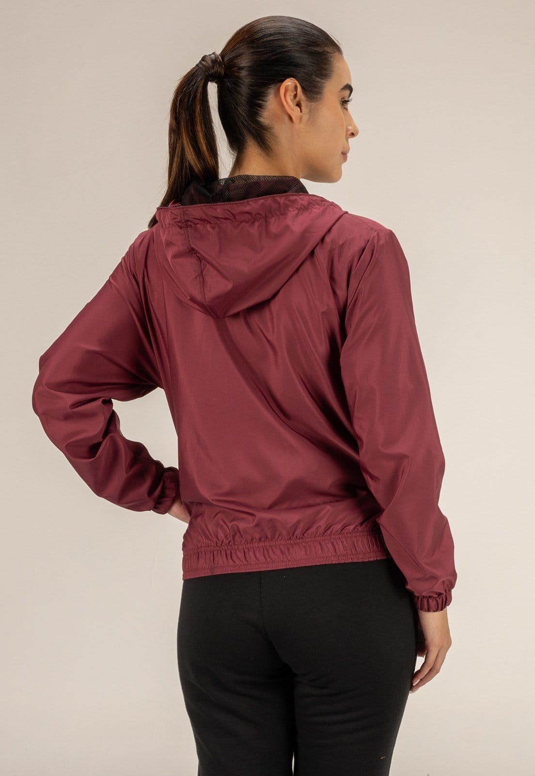 Vista 2 Blusa Corta Vento Feminina Com Capuz Dulk bordô/vermelho/vinho