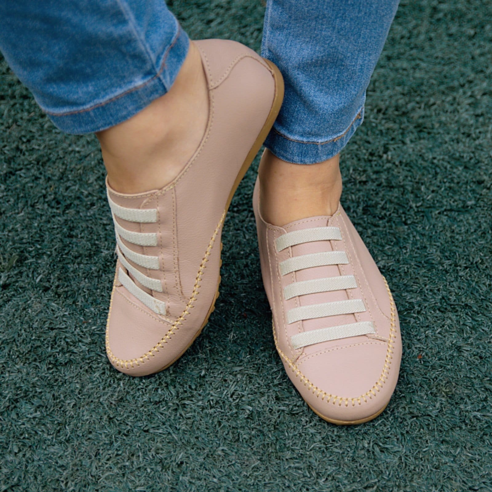 Vista 2 Tênis Mocatênis Coleção Paola Ferrara - COURO - TODO FORRADO - Cod801 Amore diRavena nude