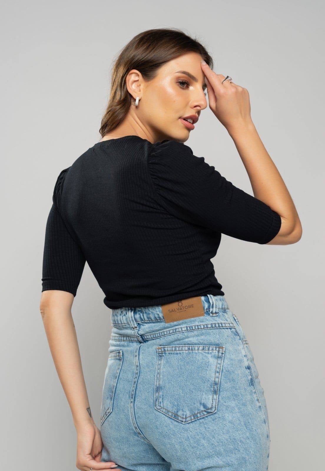 Vista 2 Blusa Salvatore Princesa Com Decote Redondo Preta Salvatore Fashion preto