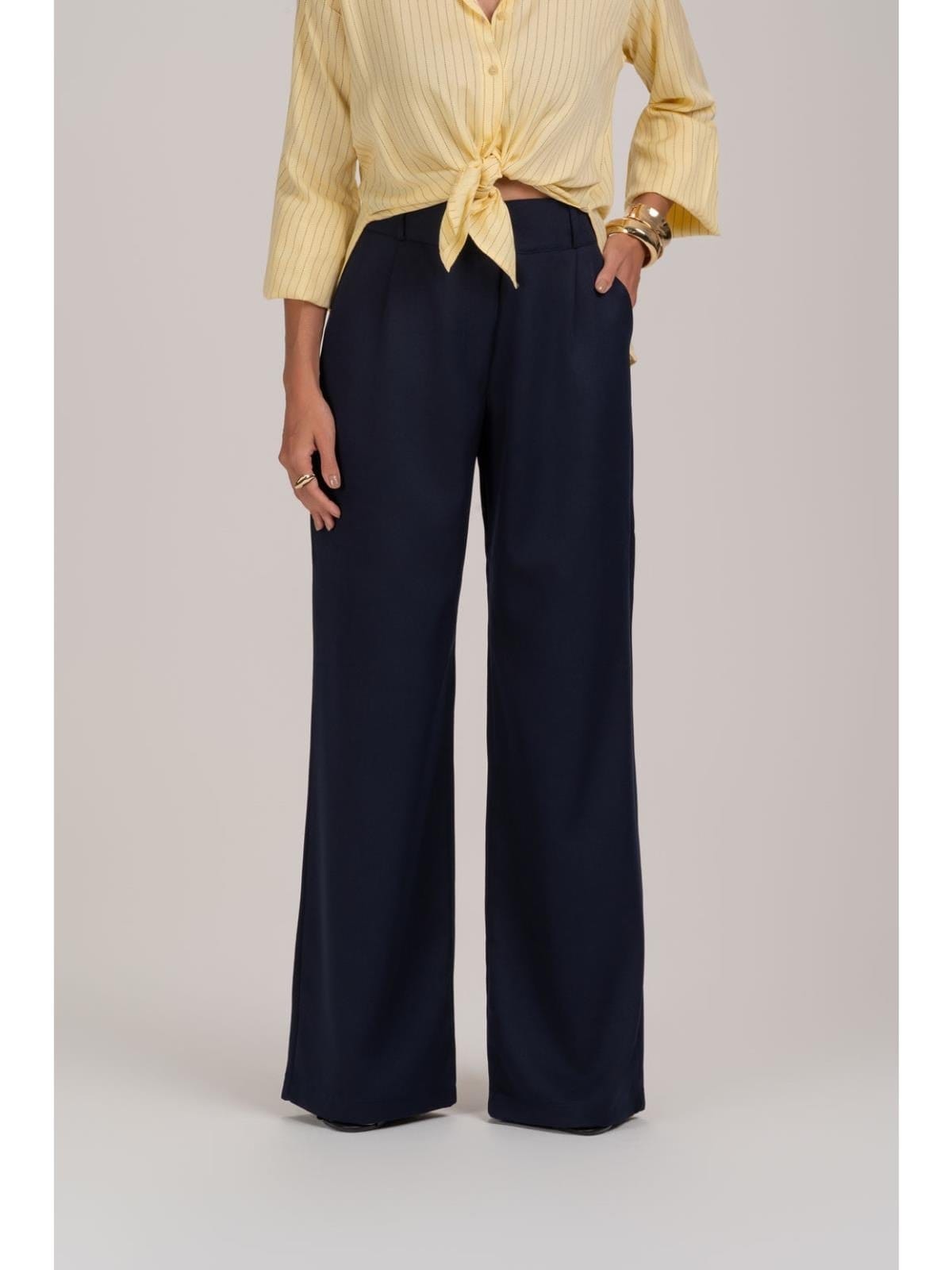 Vista 2 Calça Alfaiataria Pantalona Feminina Clássica Para Trabalhar TEODORO CAMISARIA azul marinho