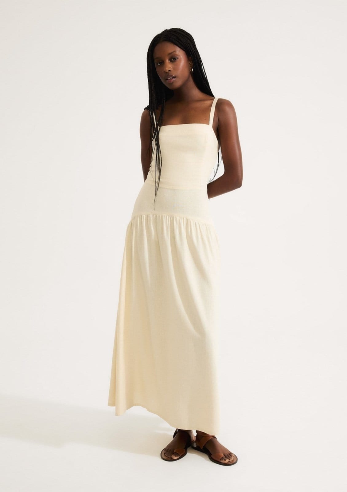 Vestido Midi Franzido Em Linho