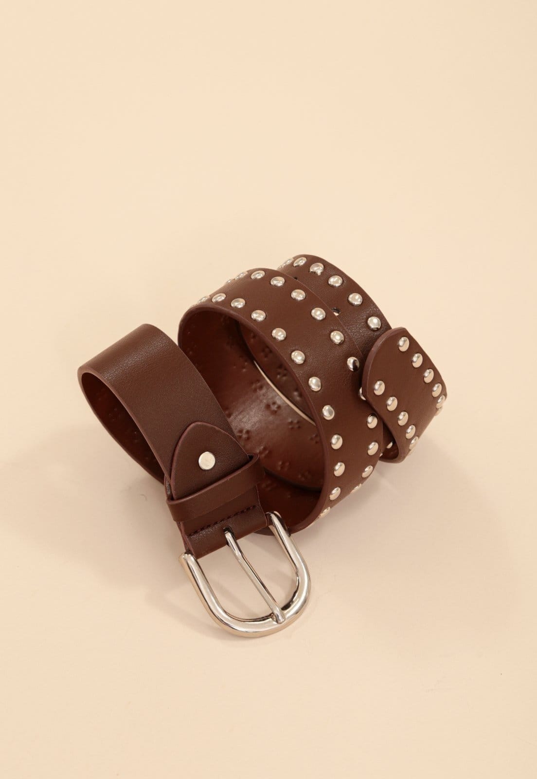 Vista principal Cinto Em PU Com Tachas E Fivela Pop Me marrom