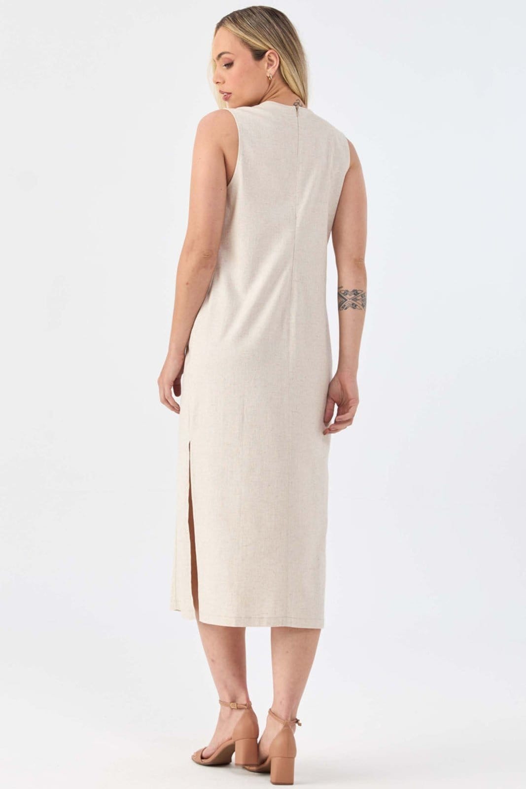 Vista 2 Vestido Midi PKS Com Fendas Linho Natural PKS bege natural
