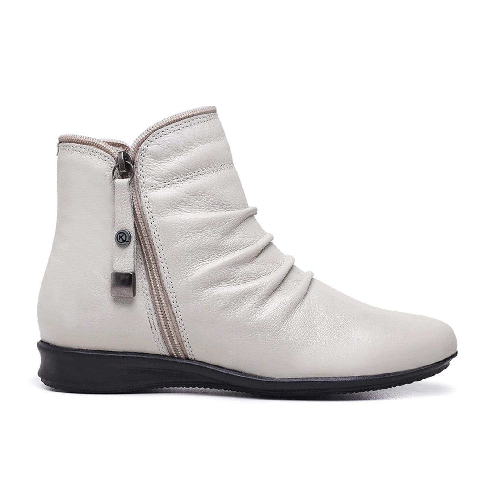 Vista 2 Bota Feminina Cano Curto Rasteira , Mod. 0703 Tamanho Grande Especial Mister Couros branco