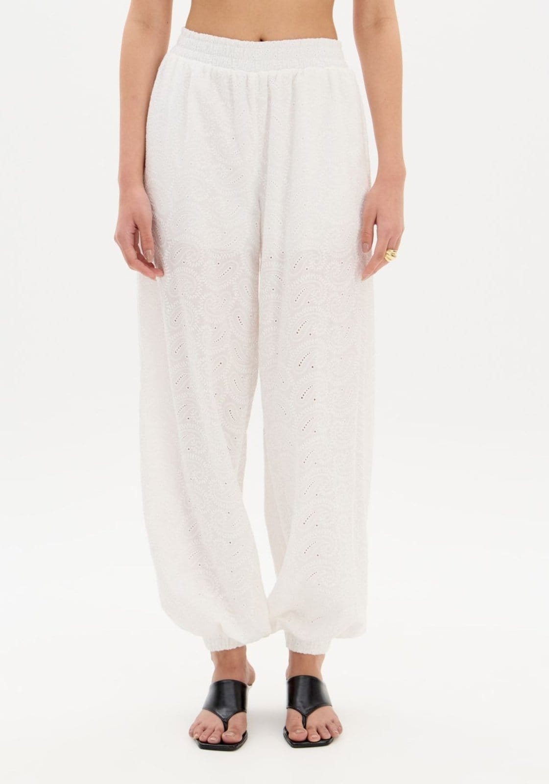 Vista 2 Calça Aladdin Cintura Média Com Bolso My Favorite Things branco