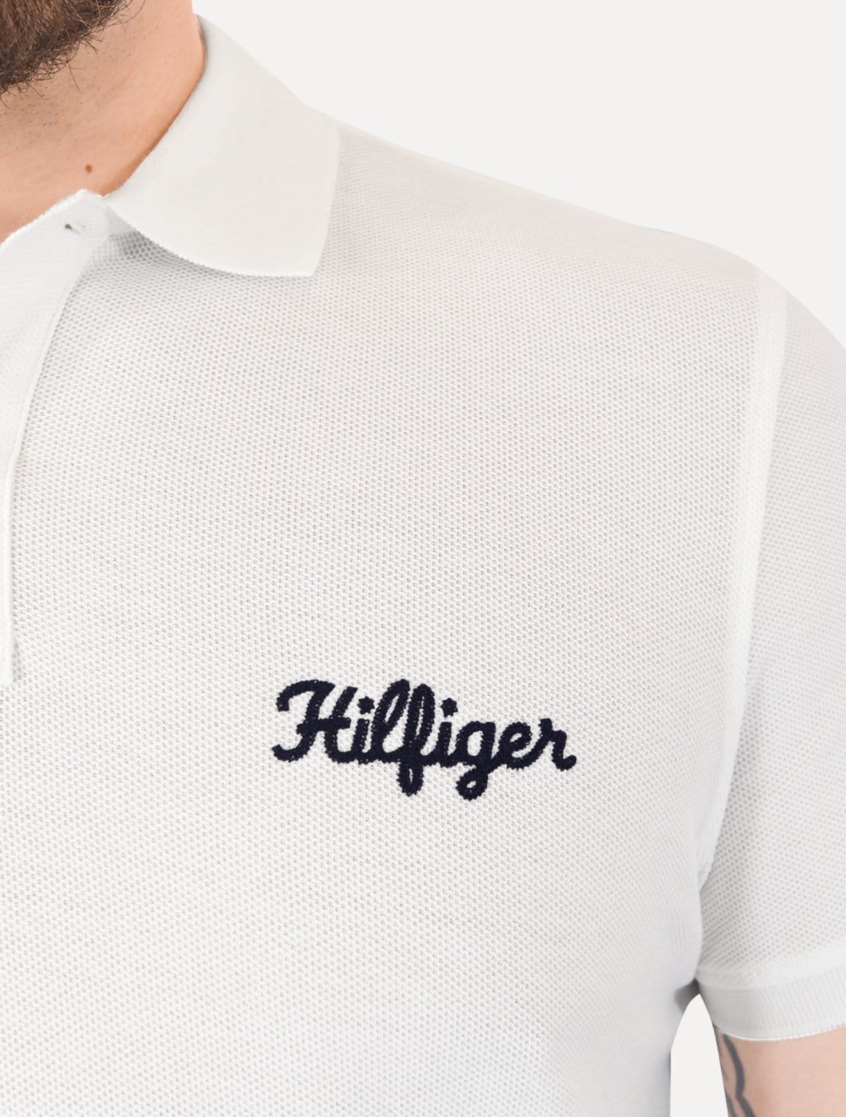 Vista 2 Polo Tommy Hilfiger Masculina Regular Piquet Graphic Icon Embroidery Branca Tommy Hilfiger branco