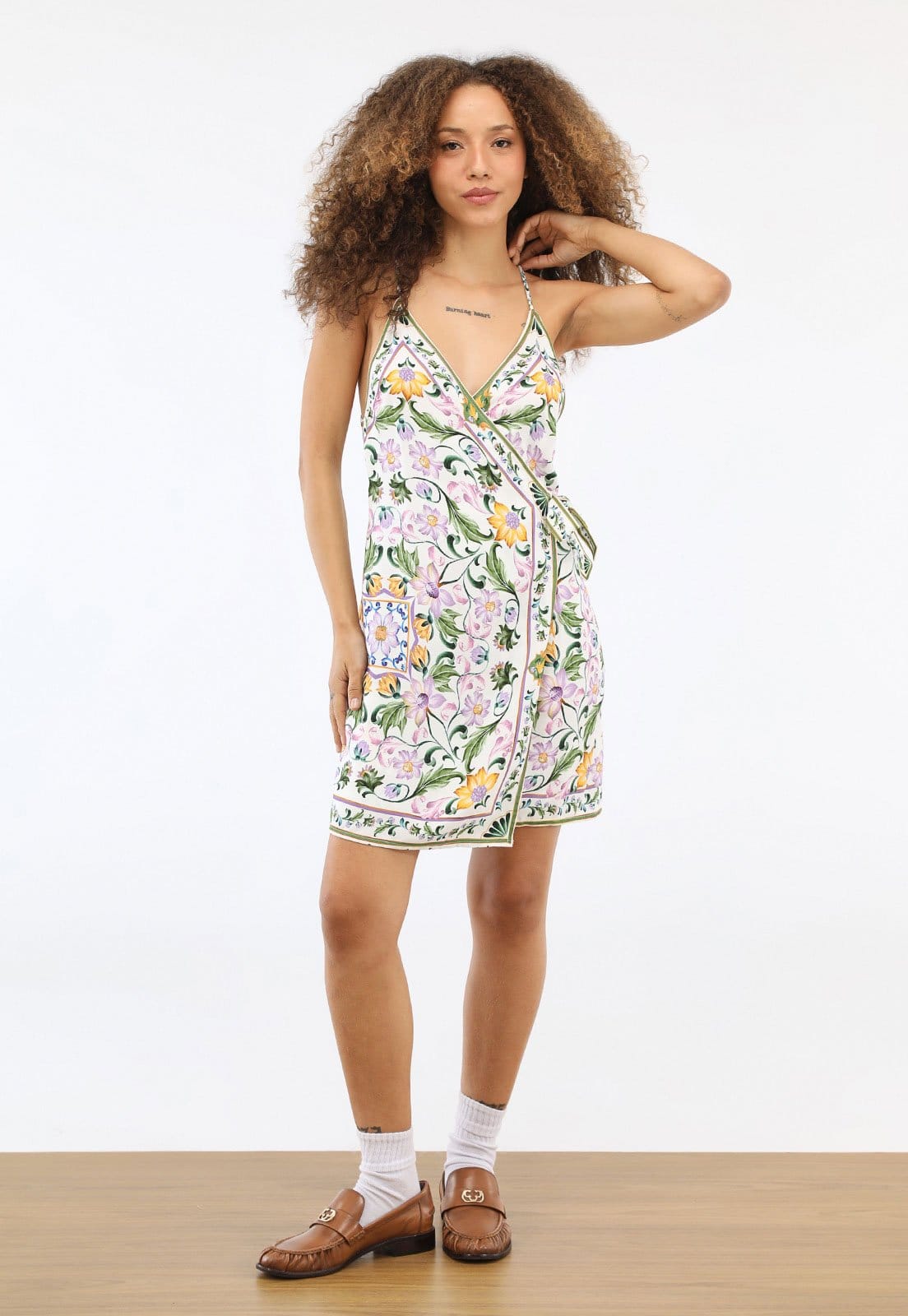Vista 2 Vestido Feminino FARM Estampa Floral Curto FARM branco