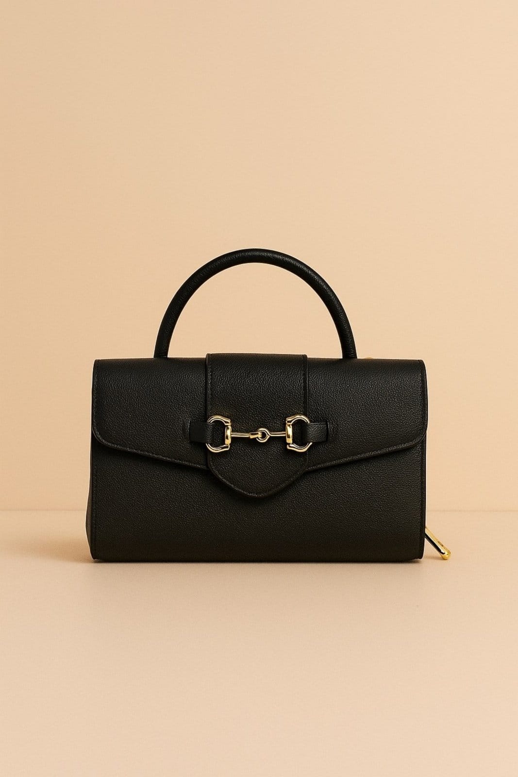 Bolsa de Mão Pequena D Bell Outlet Fashion Lisa Preta