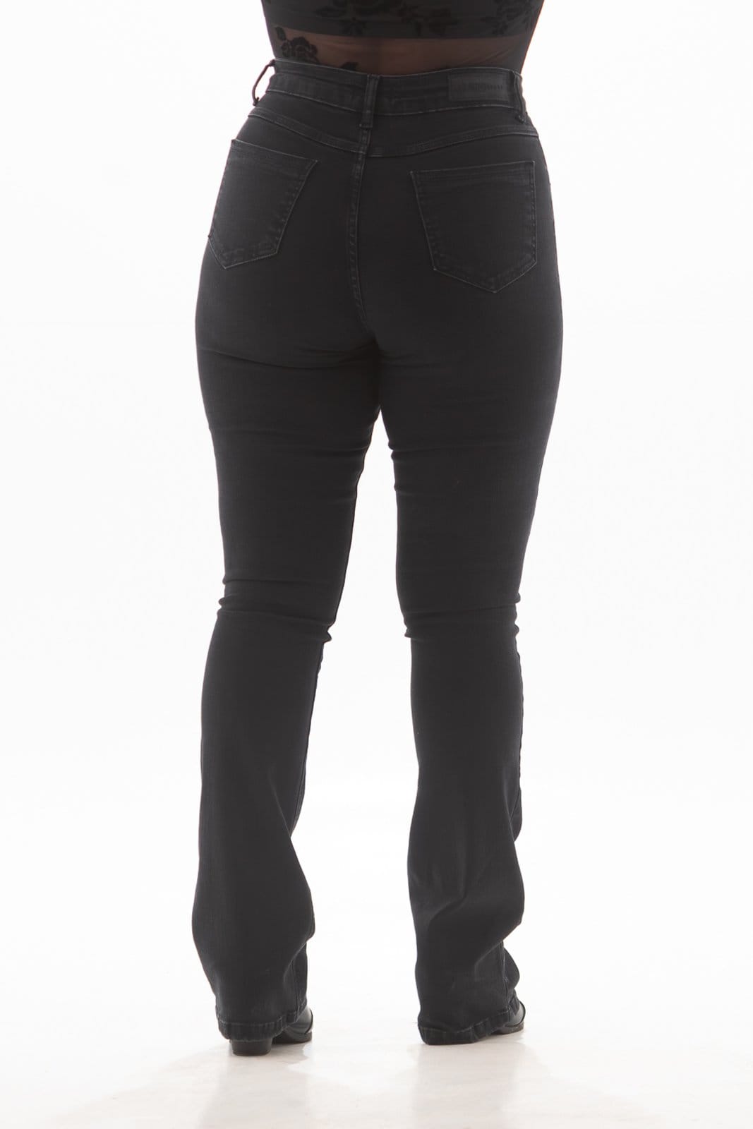 Vista 2 Calça Jeans Feminina Arauto Bootcut Black ARAUTO JEANS preto black