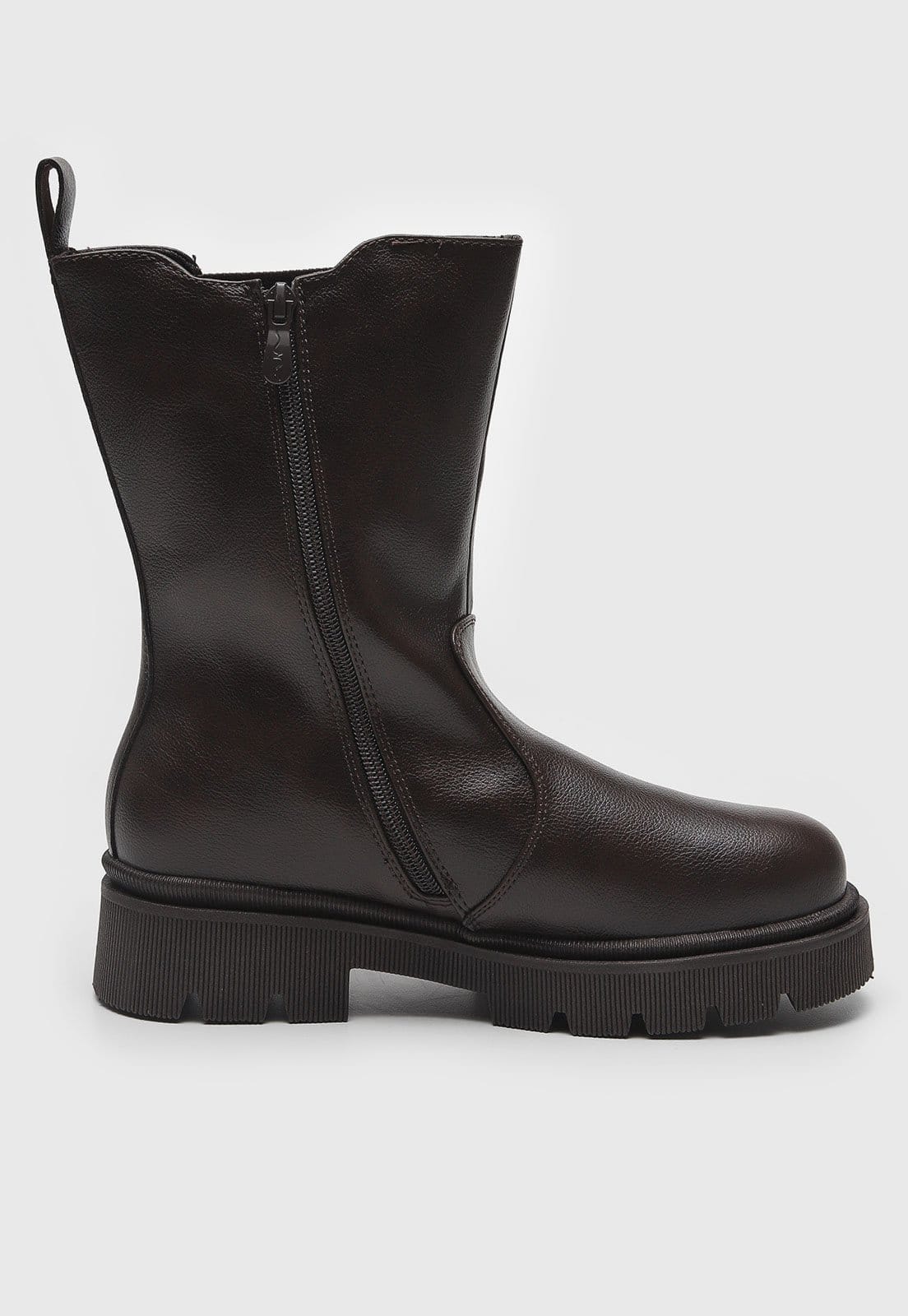 Vista 2 Bota Chelsea Mooncity Plataforma Mooncity café