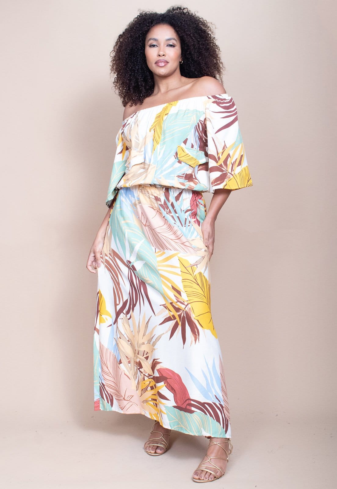 Vista principal Vestido Midi Cabanafree Ciganinha Viscose com Lapela Estampa Aurora Suave Cabanafree amarelo/azul/estampado/verde