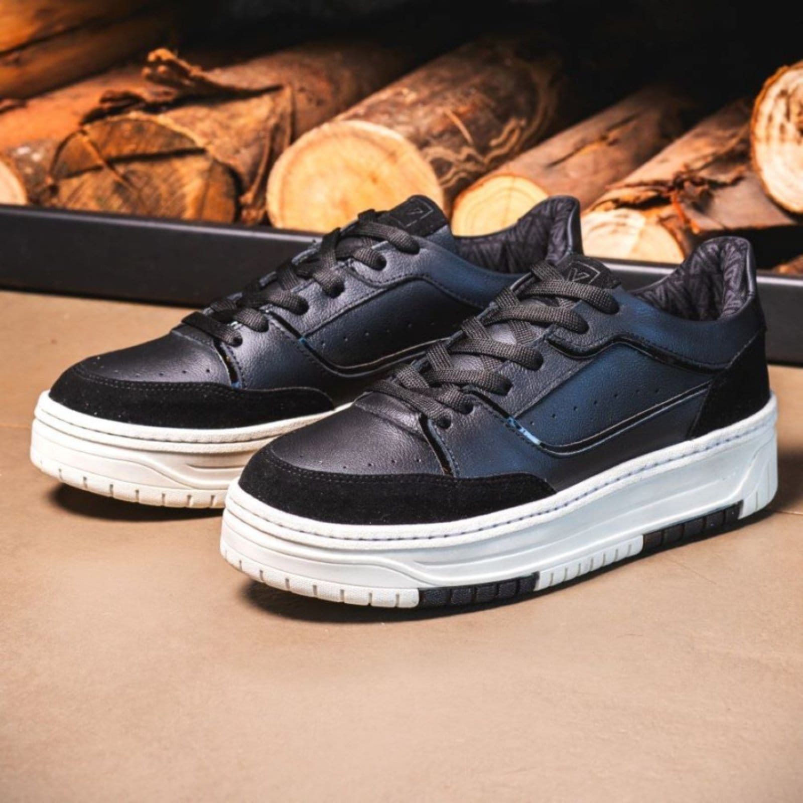 Vista 2 Tênis Feminino Vittal Aura Couro Solado Flatform Confort USE VITTAL preto