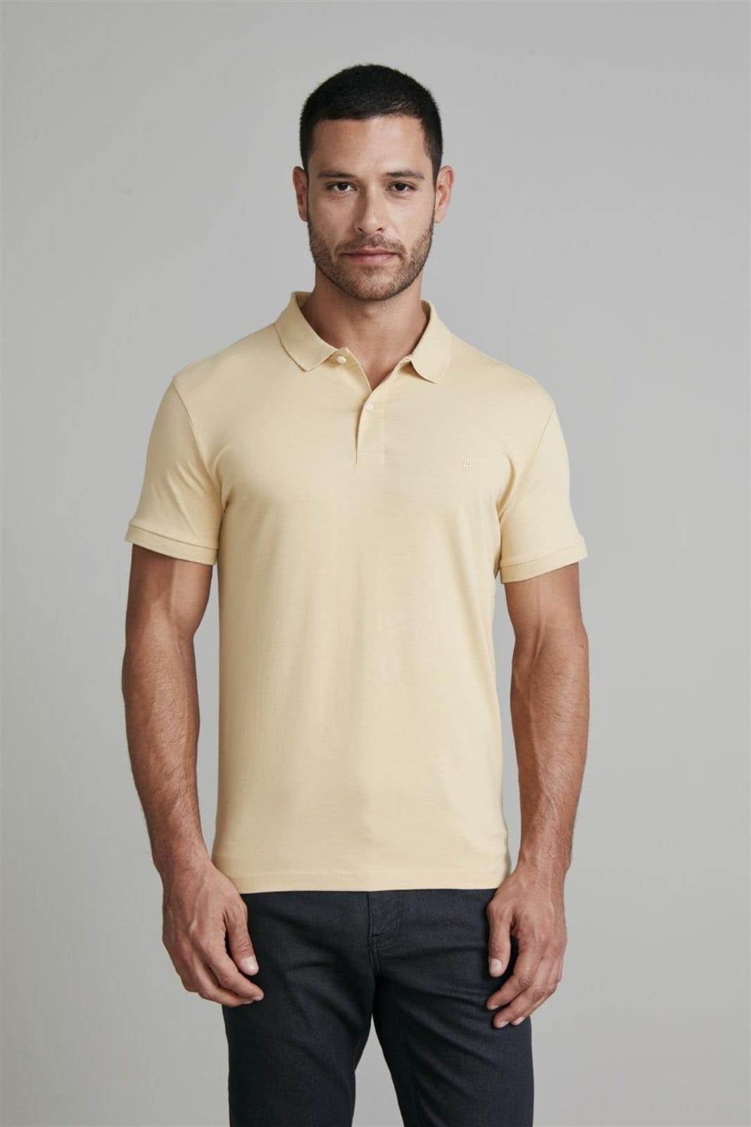 Vista principal HIGHSTIL Polo Manga Curta Premium Malha Slim Fit Claro HIGHSTIL amarelo