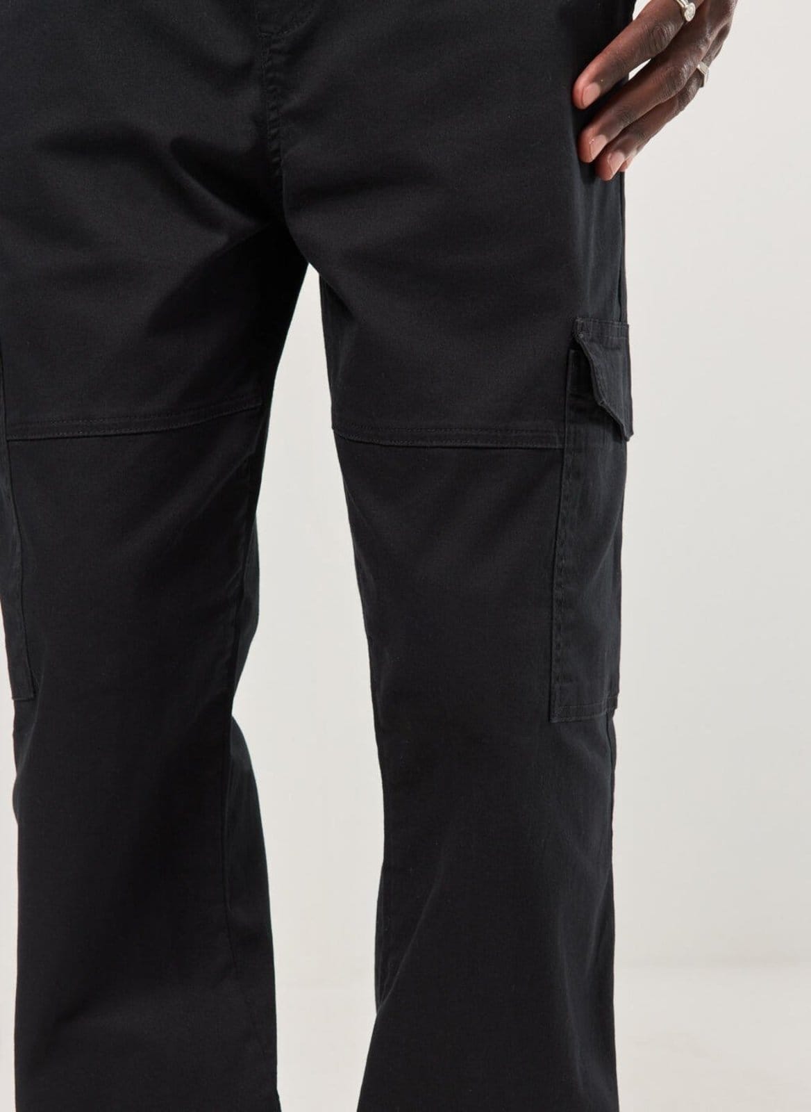 Vista 2 Calça Sarja Reta Cargo Youcom preto