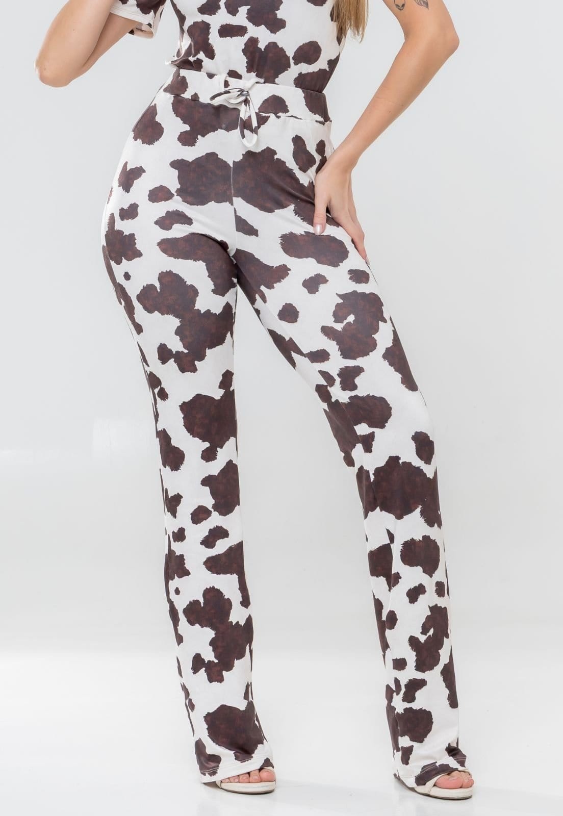 Conjunto Feminino Animal Print Calca Pantalona e Blusa Manga Curta Ampla