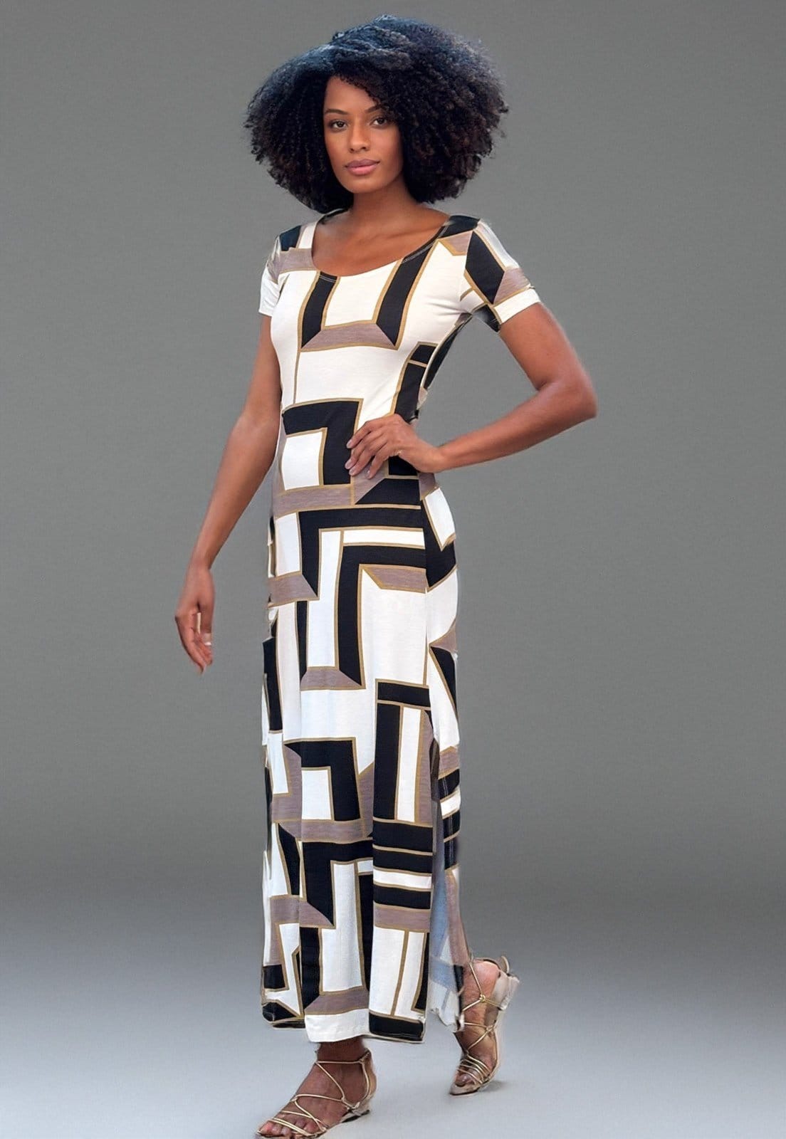 Vista 2 Vestido Cabanafree Longo Malha Gola Canoa Manga Curta Estampa Igaci Cabanafree branco/estampado/preto