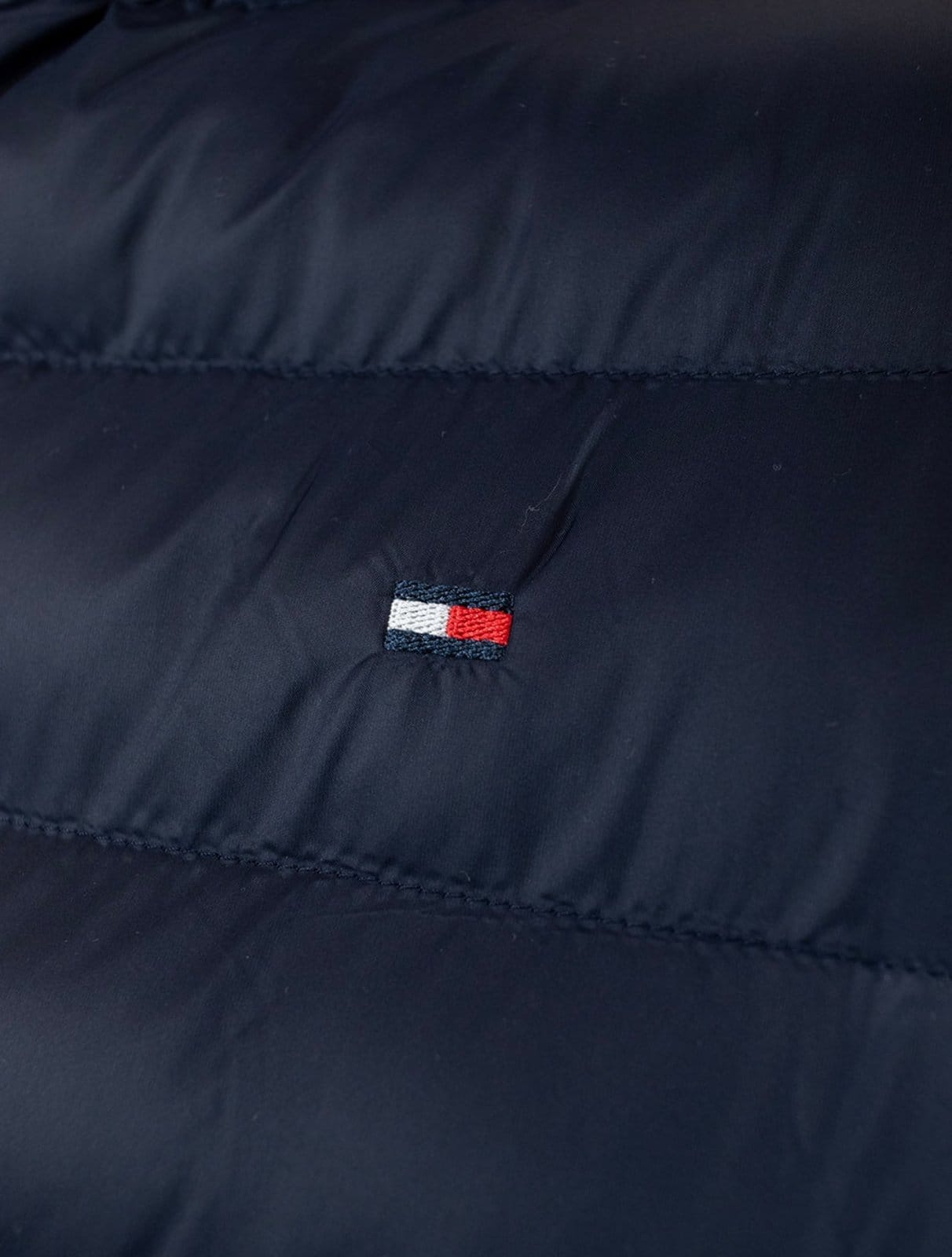 Vista 2 Jaqueta Tommy Hilfiger Core Packable Recycled Azul Marinho Tommy Hilfiger preto azul