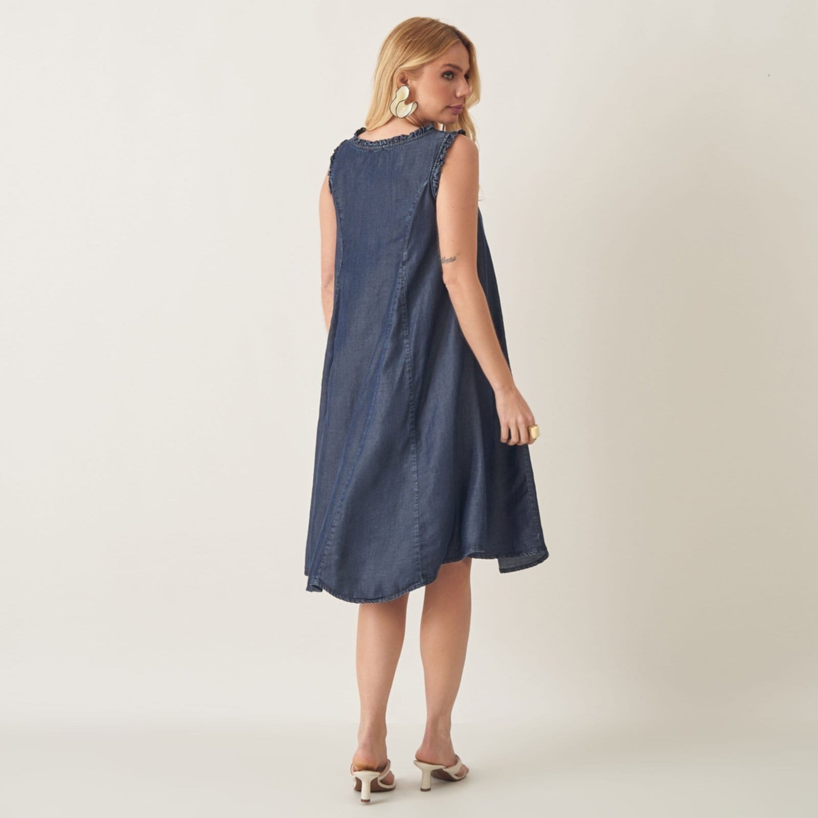 Vista 2 Vestido Midi Jeans Tencel com Babadinhos Bloom azul marinho