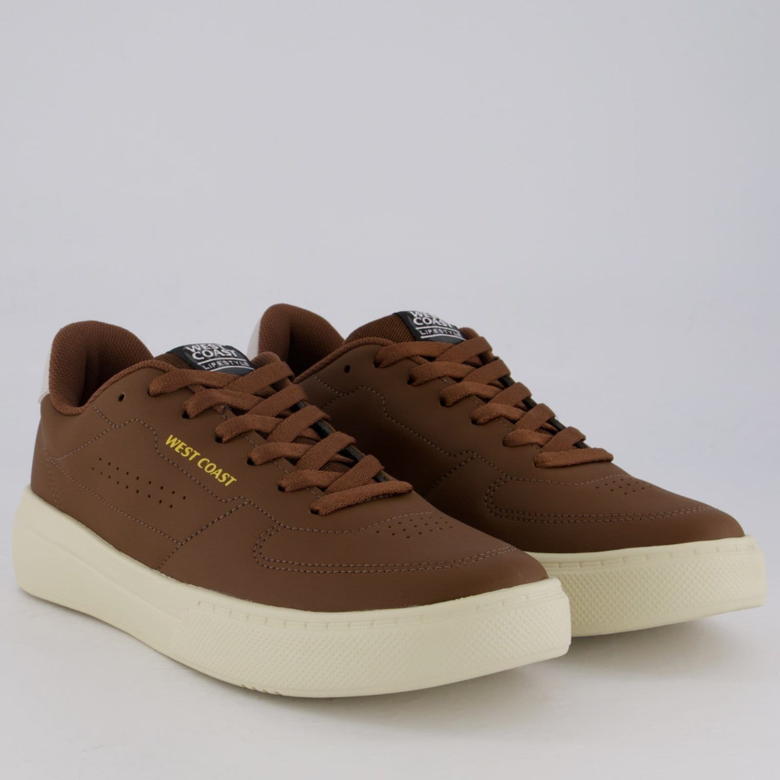 Vista 2 Tênis West Coast Cordoba e Branco West Coast marrom