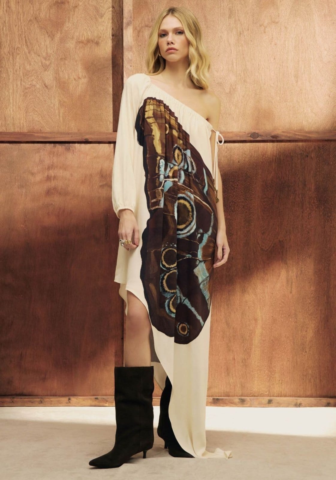 Vestido Curto Assimétrico Ombro Único Estampado