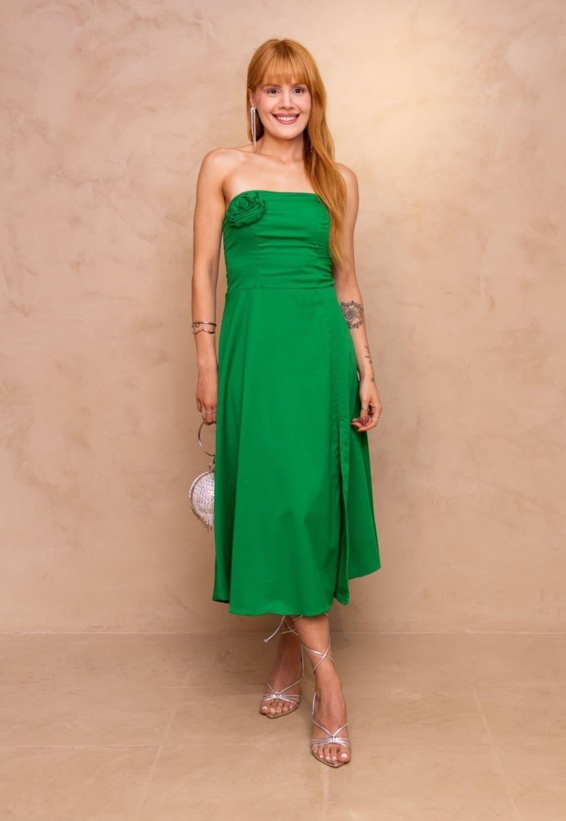 Vestido Midi Tomara que Caia com Flor Wadila