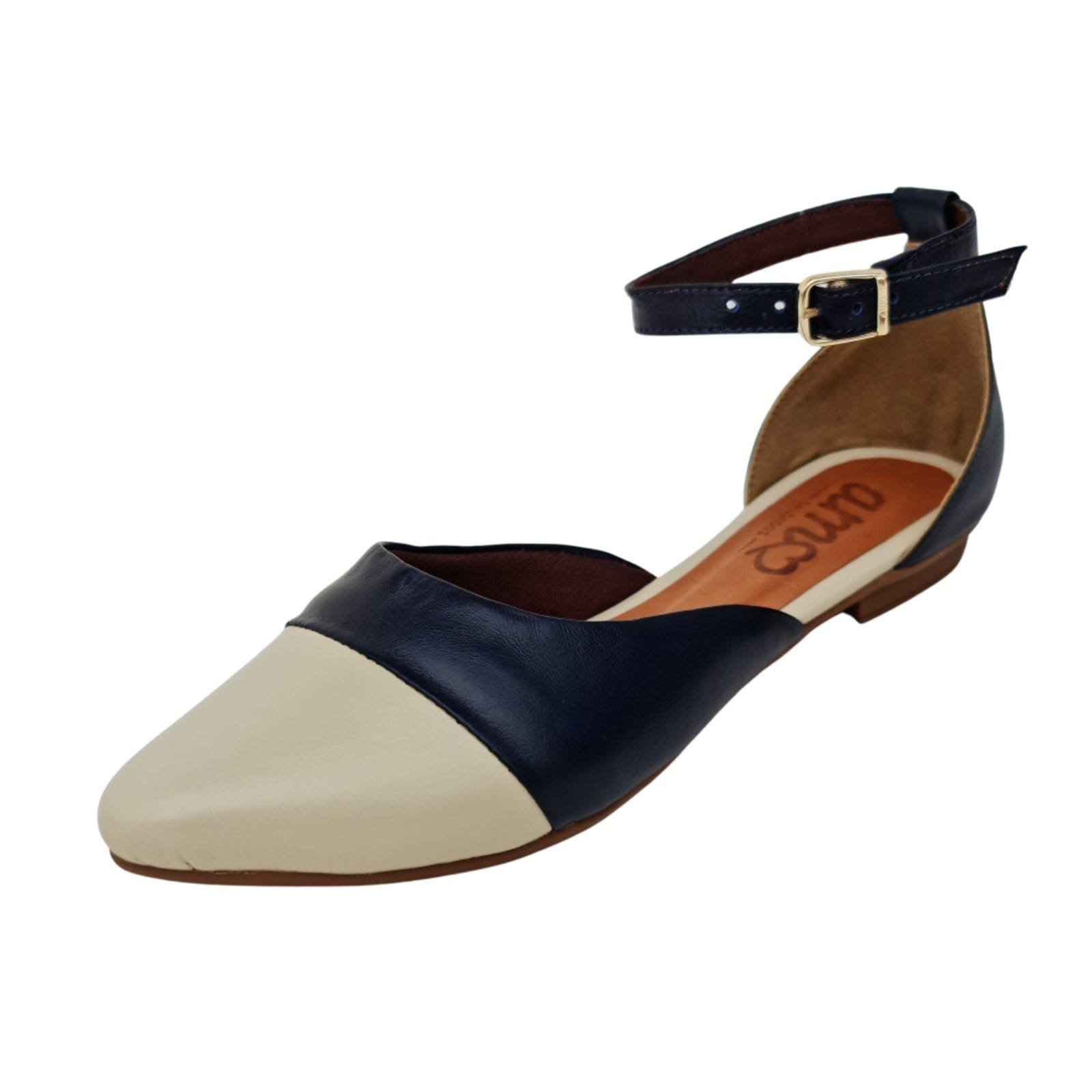 Sapatilha em Couro Amo Calçados Anne e Off White