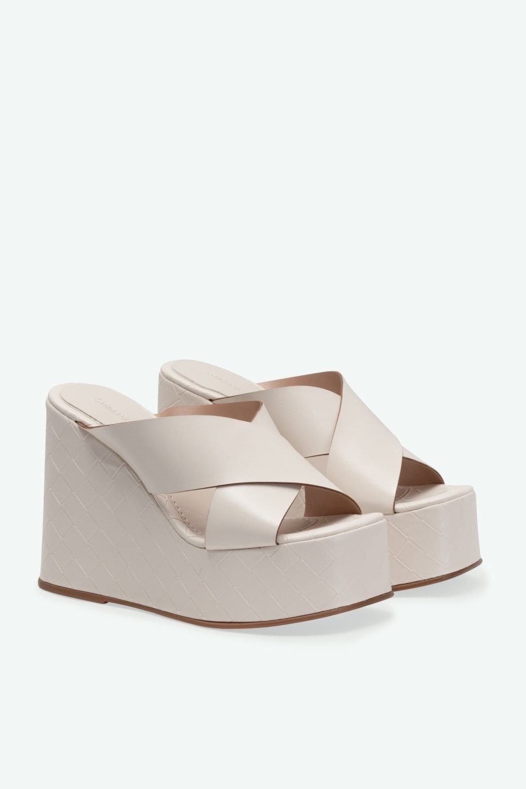 Vista 2 Anabela Alida Off White Suzana Santos off-white white